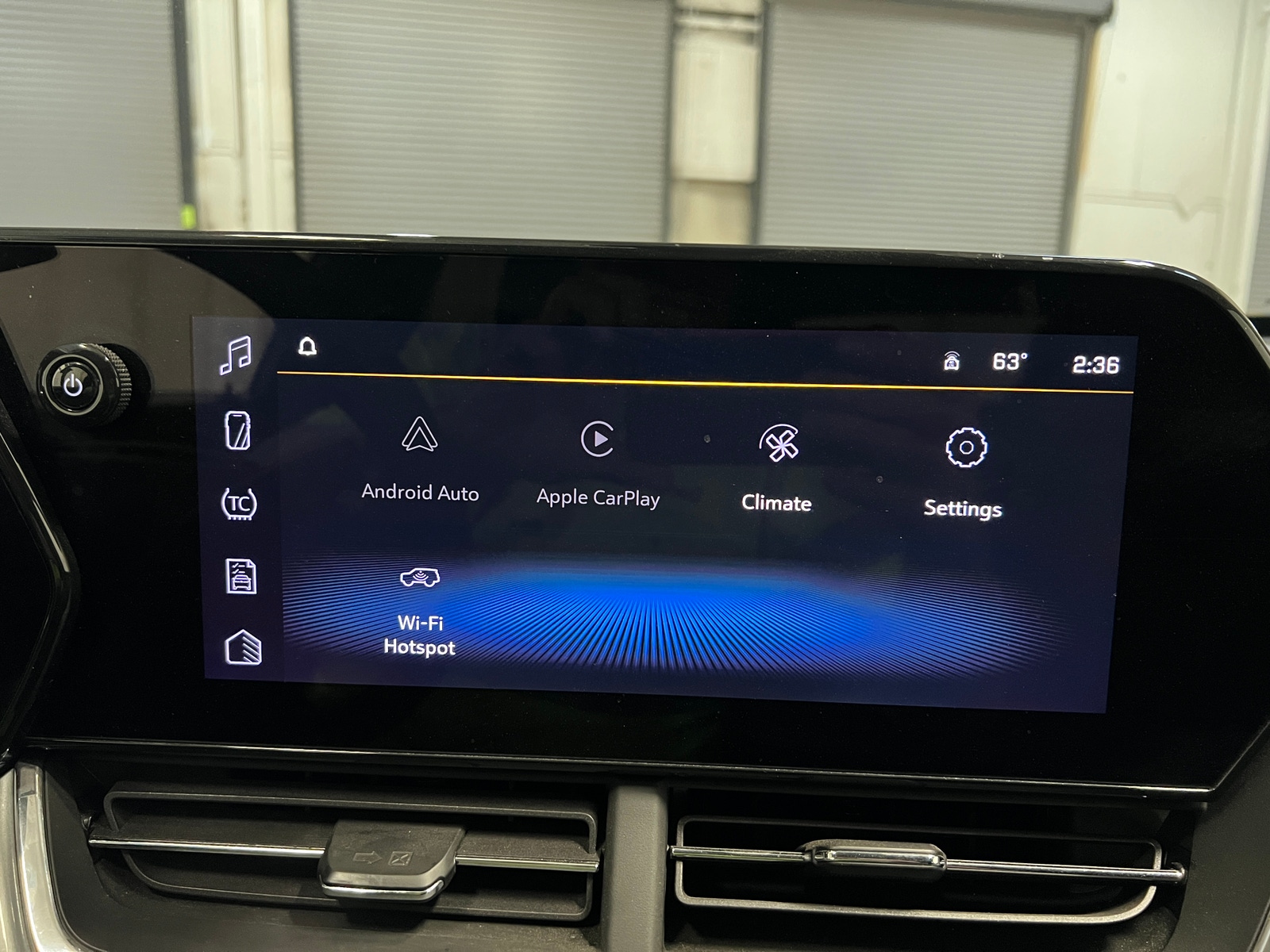 Thumbnail: 2025 Chevrolet Trax - 4