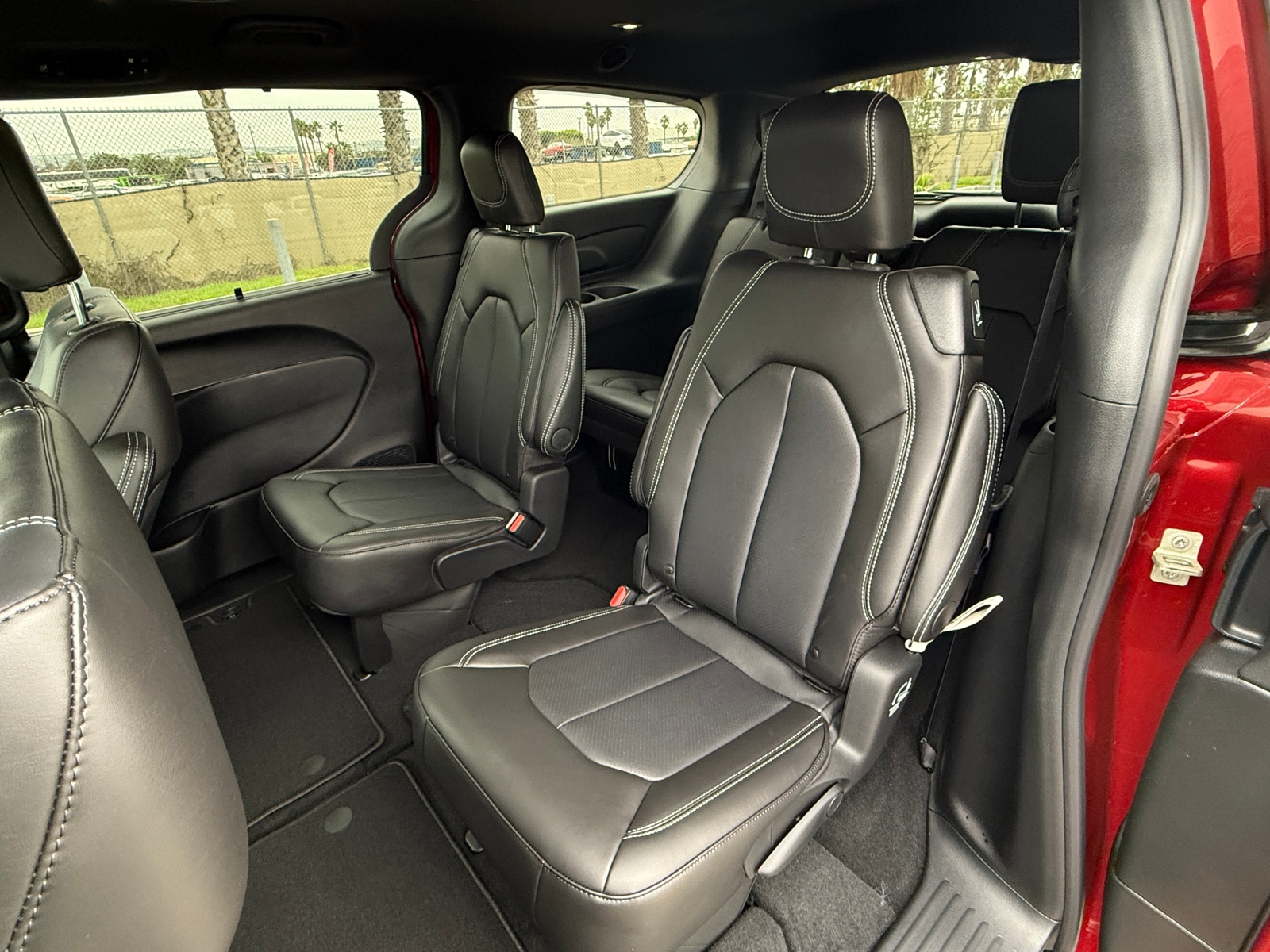 Thumbnail: 2026 Chrysler Pacifica - 5