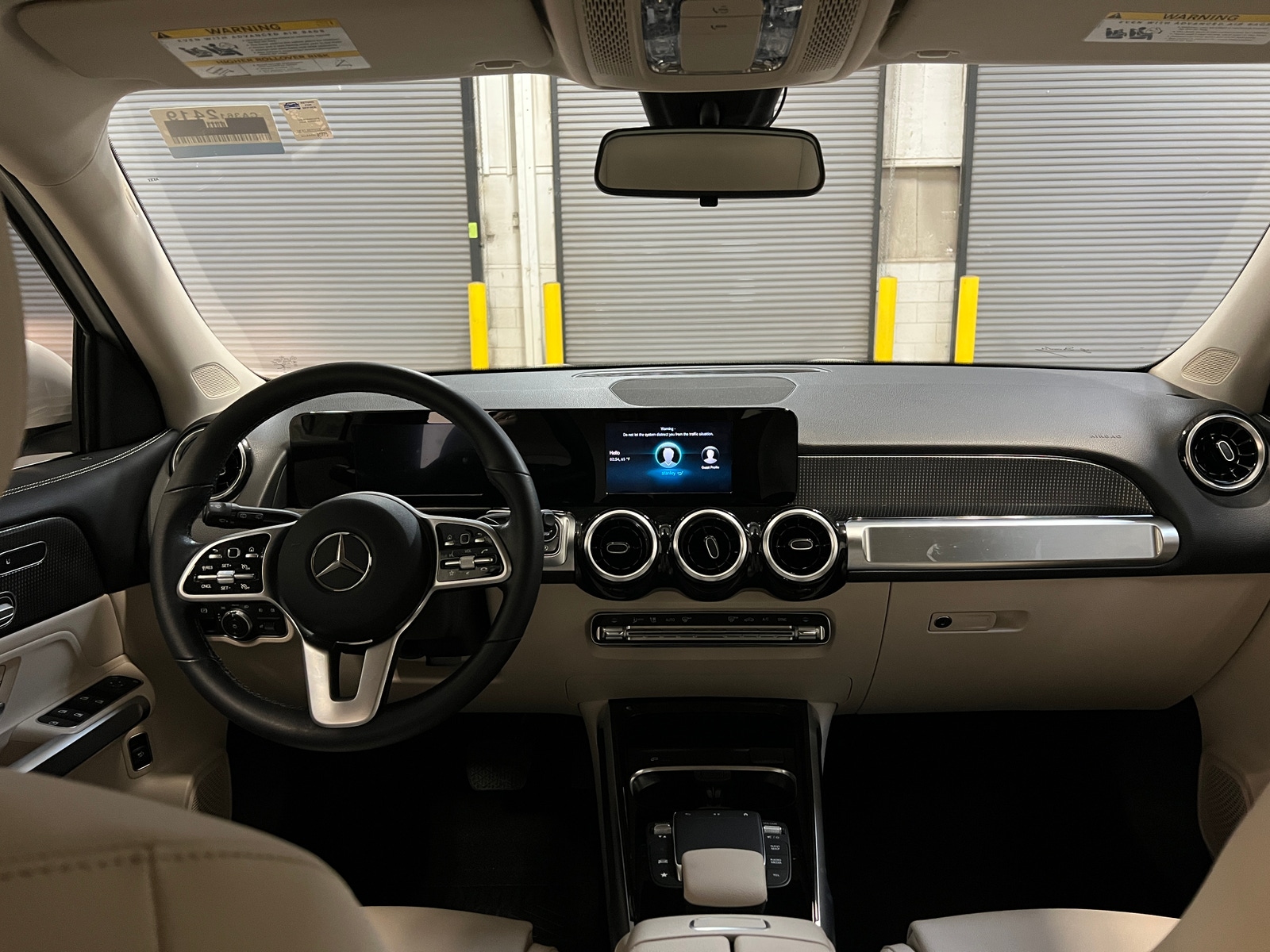 Thumbnail: 2021 Mercedes-Benz GLB - 2