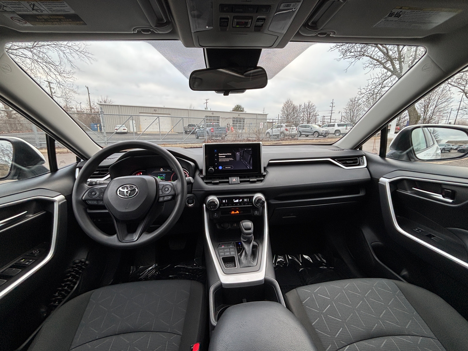 Thumbnail: 2025 Toyota RAV4 - 3