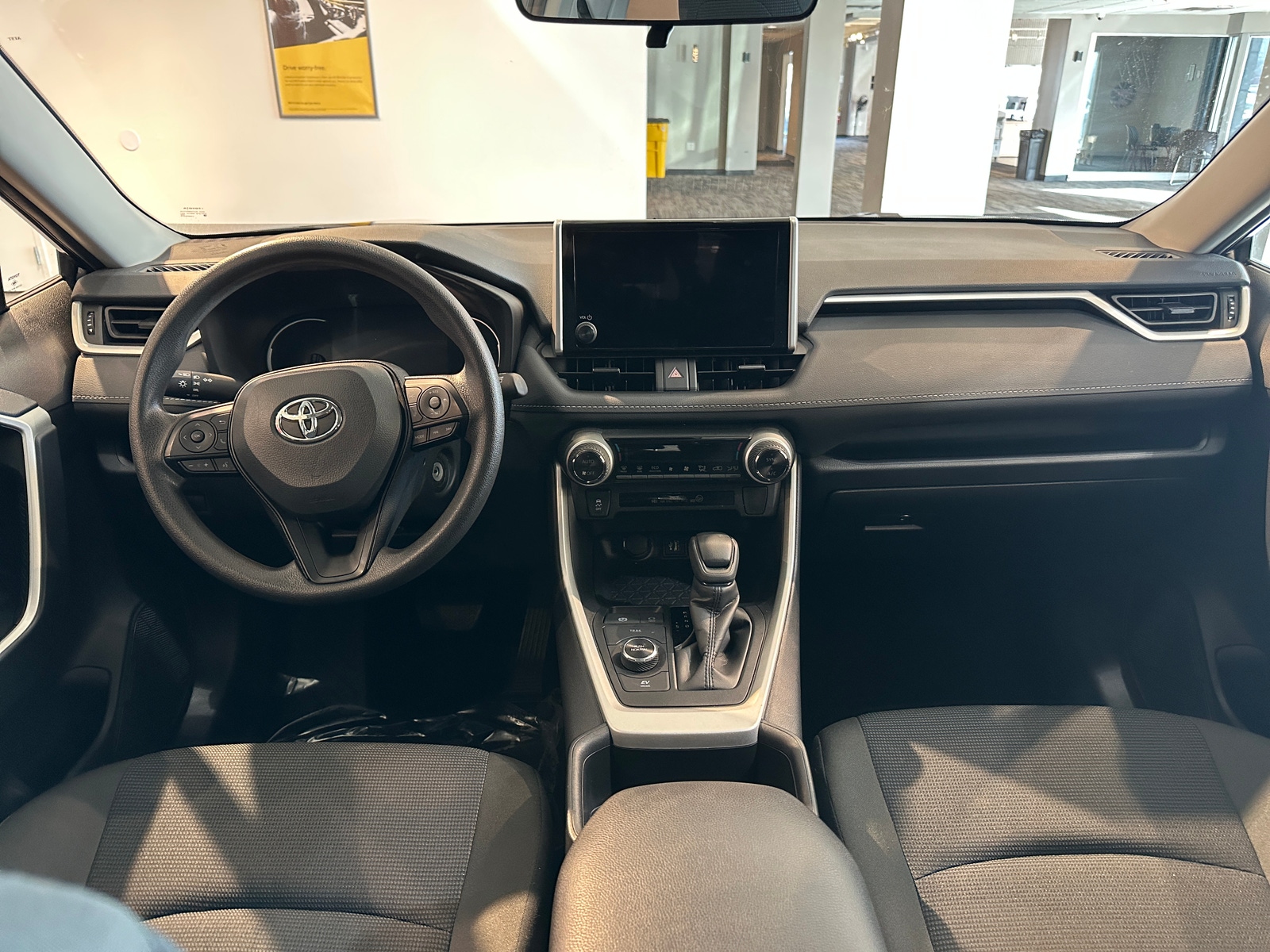 Thumbnail: 2025 Toyota RAV4 - 3