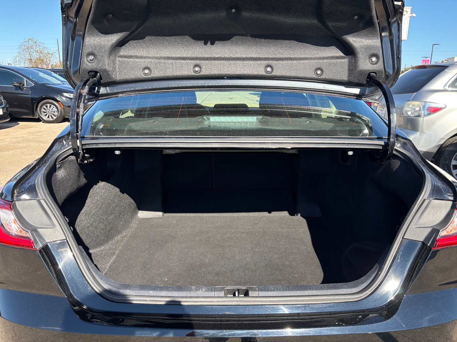 Thumbnail: 2025 Toyota Camry - 6