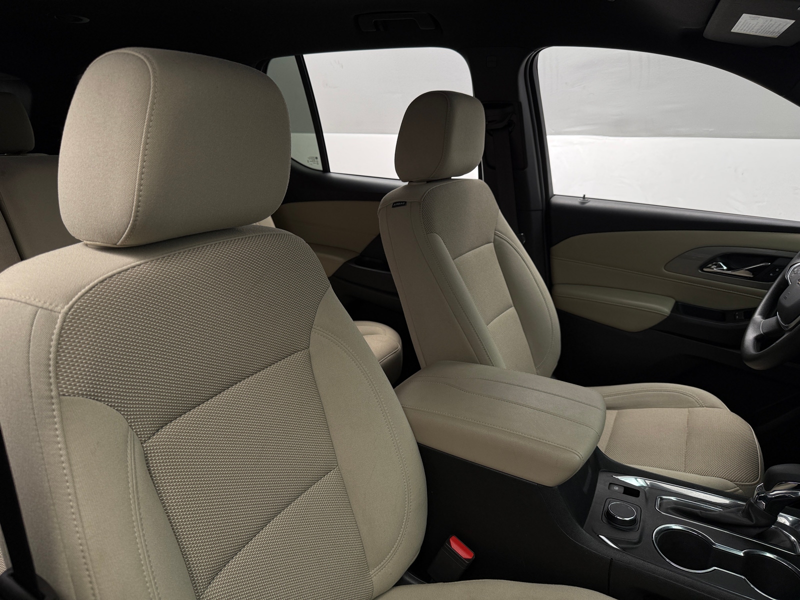 Thumbnail: 2023 Chevrolet Traverse - 2