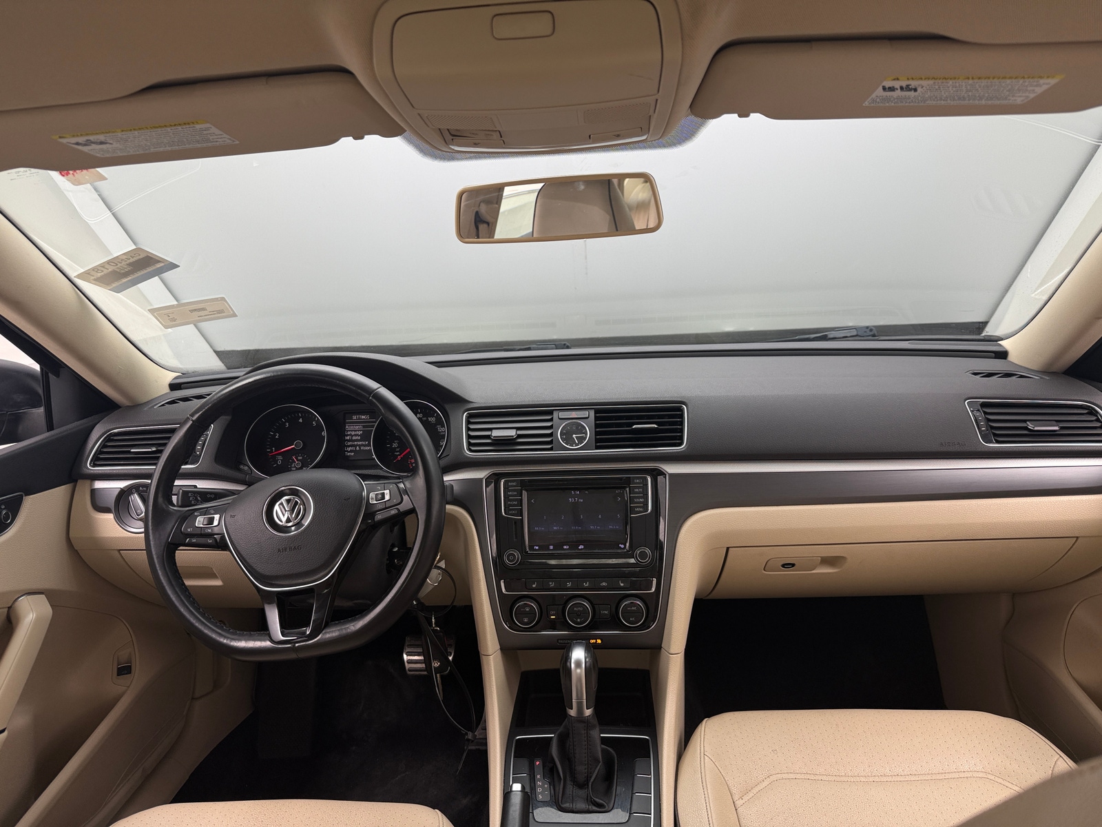 Thumbnail: 2017 Volkswagen Passat - 2