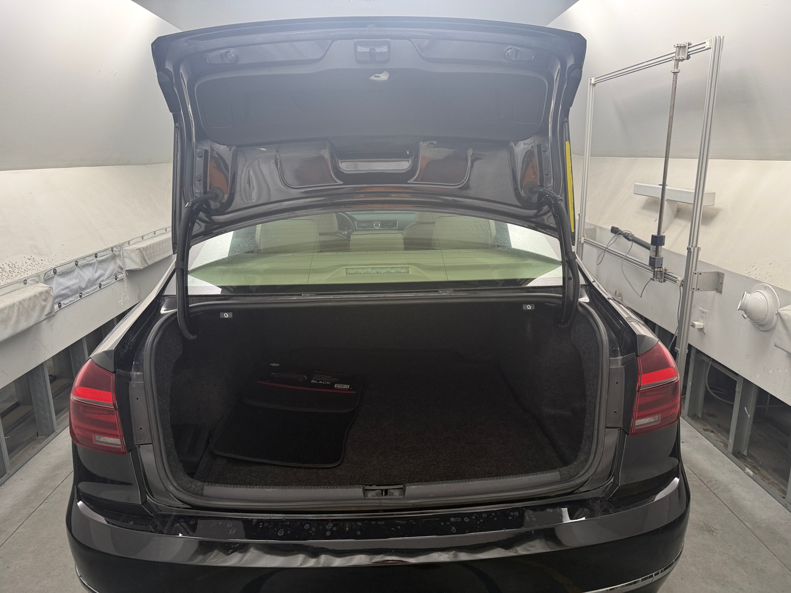 Thumbnail: 2017 Volkswagen Passat - 6