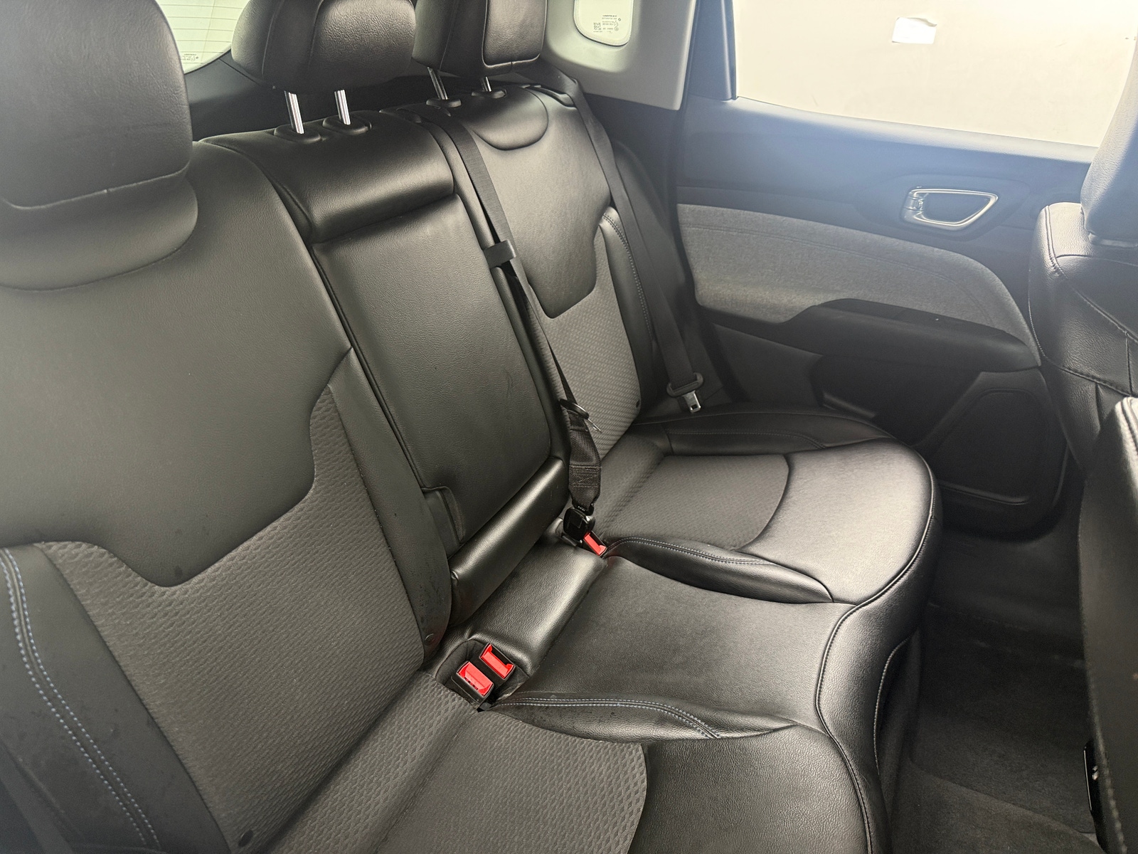 Thumbnail: 2022 Jeep Compass - 6