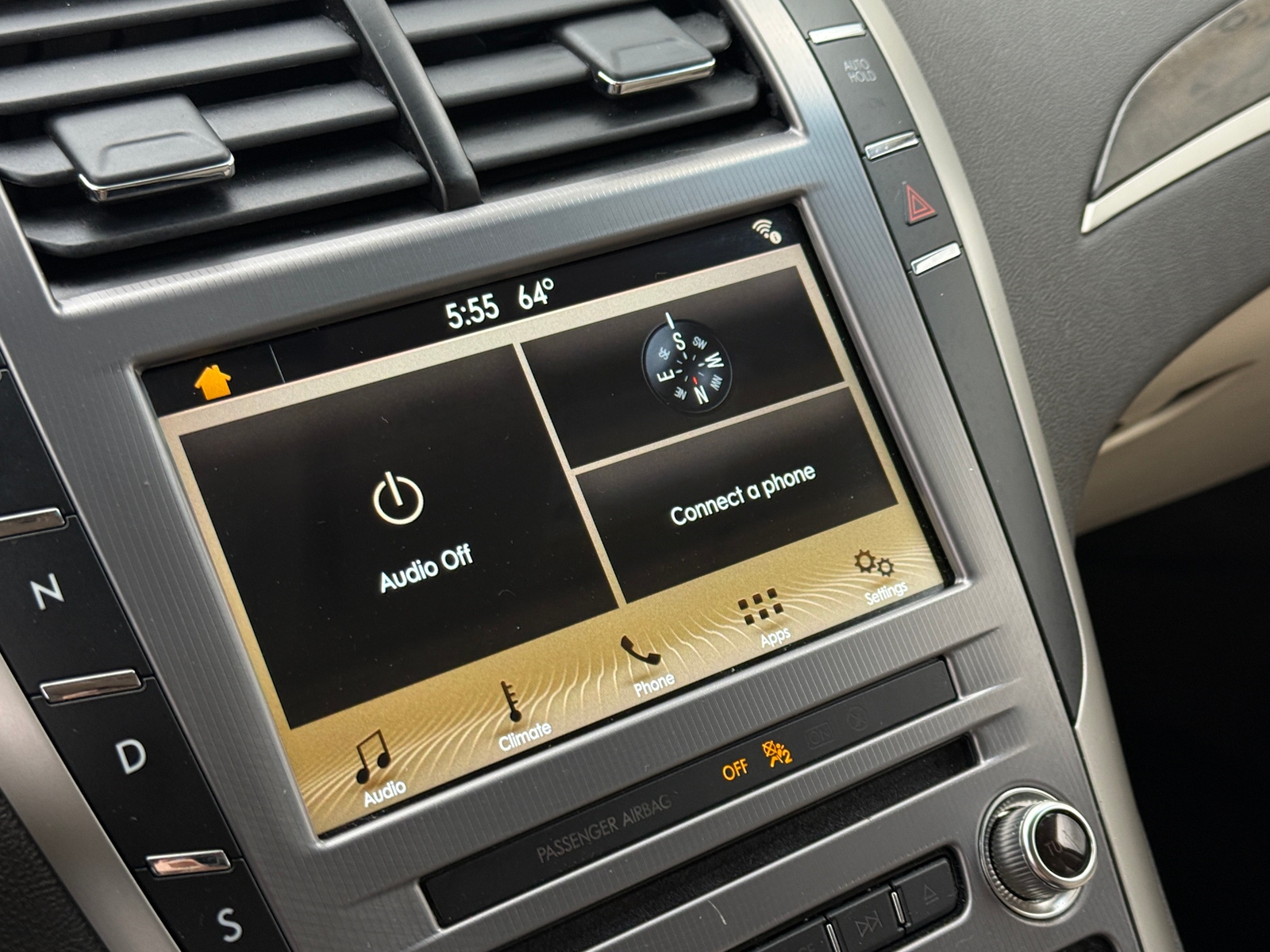 Thumbnail: 2017 Lincoln MKZ - 3