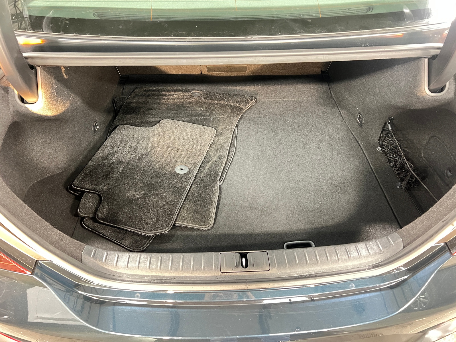 Thumbnail: 2025 Genesis G70 - 6