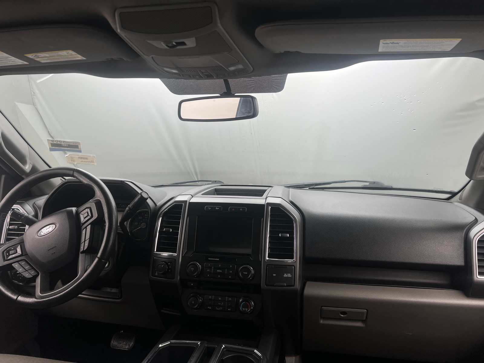 Thumbnail: 2016 Ford Econoline - 3