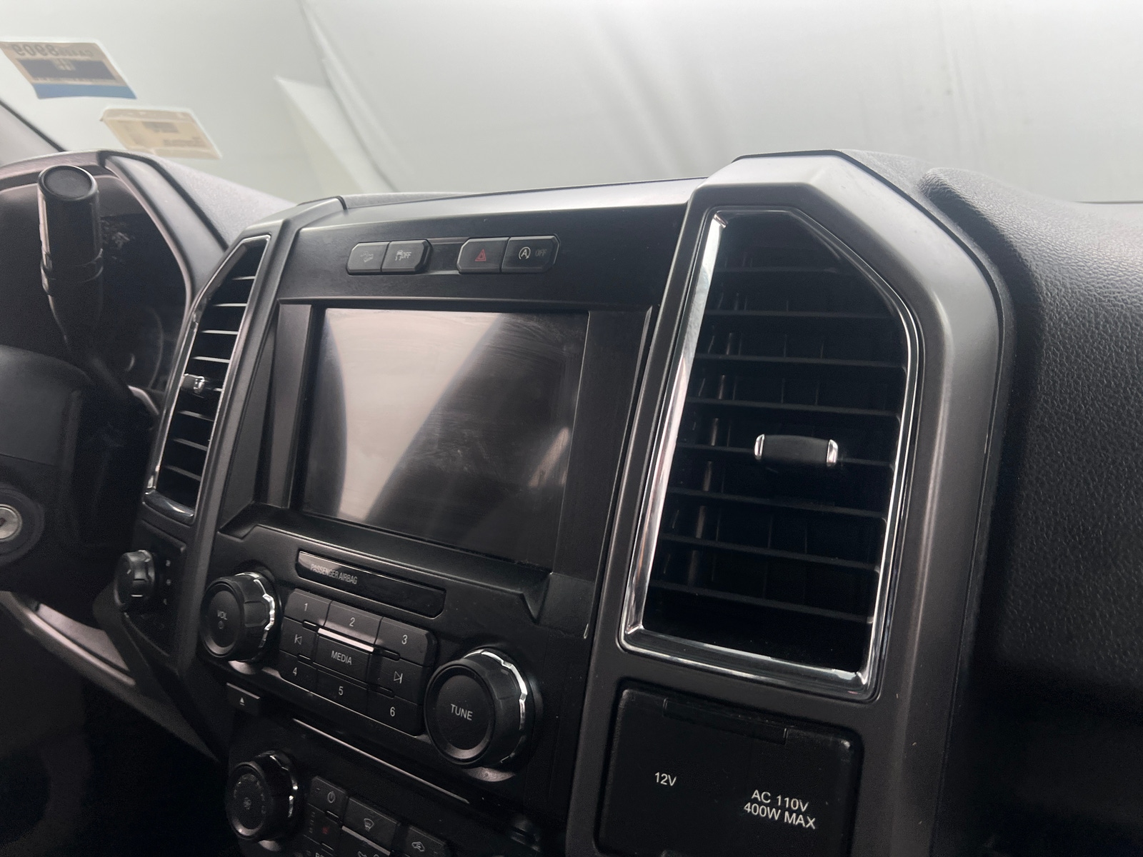 Thumbnail: 2016 Ford Econoline - 4