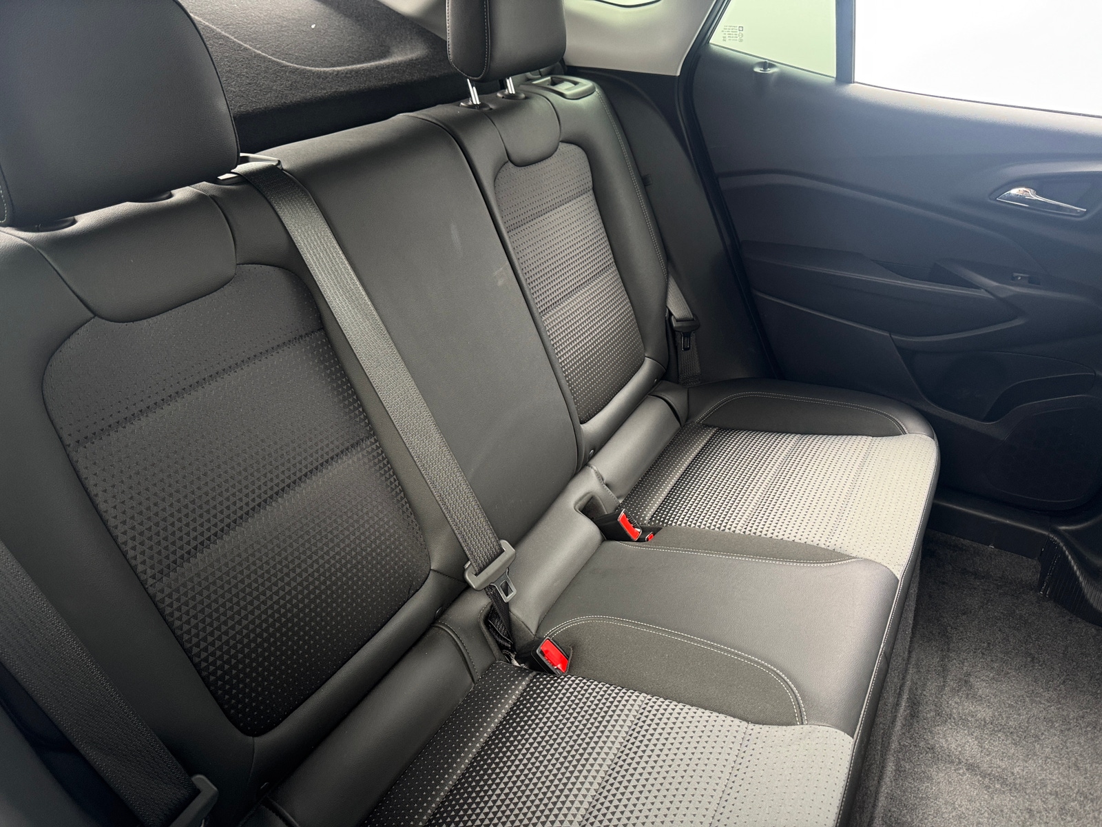 Thumbnail: 2025 Chevrolet Trax - 6