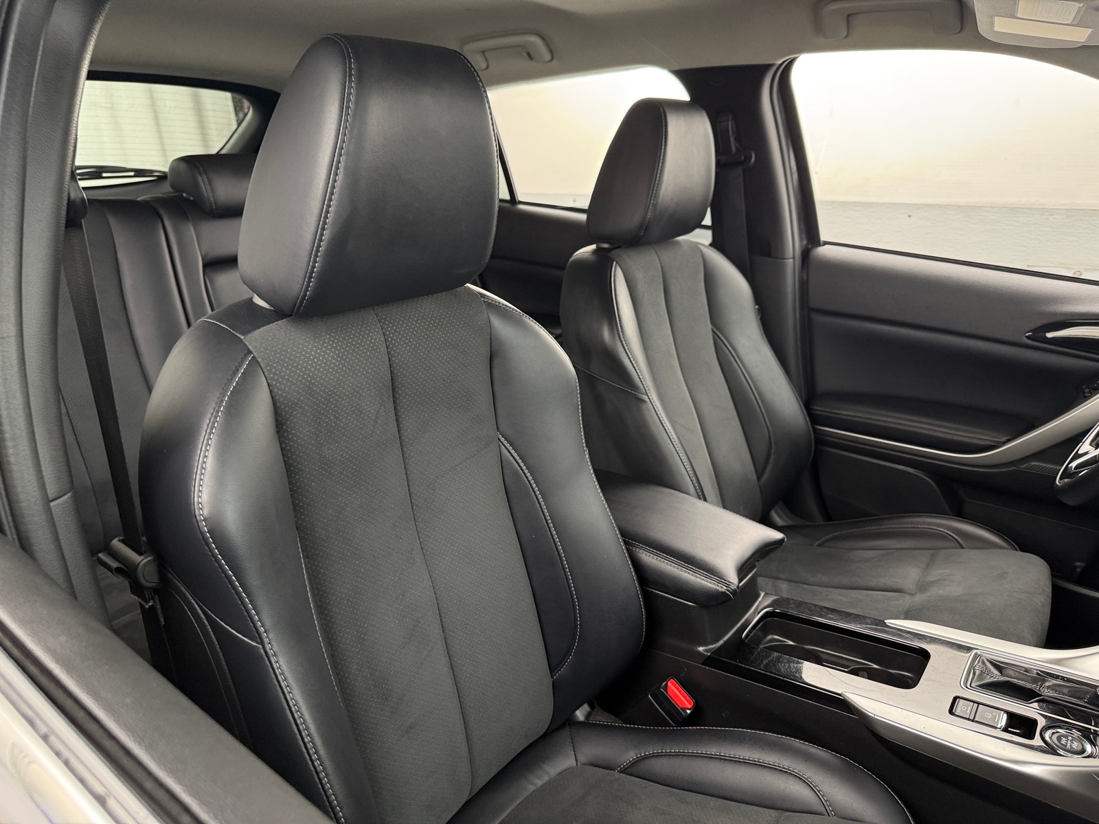 Thumbnail: 2024 Mitsubishi Eclipse Cross - 2