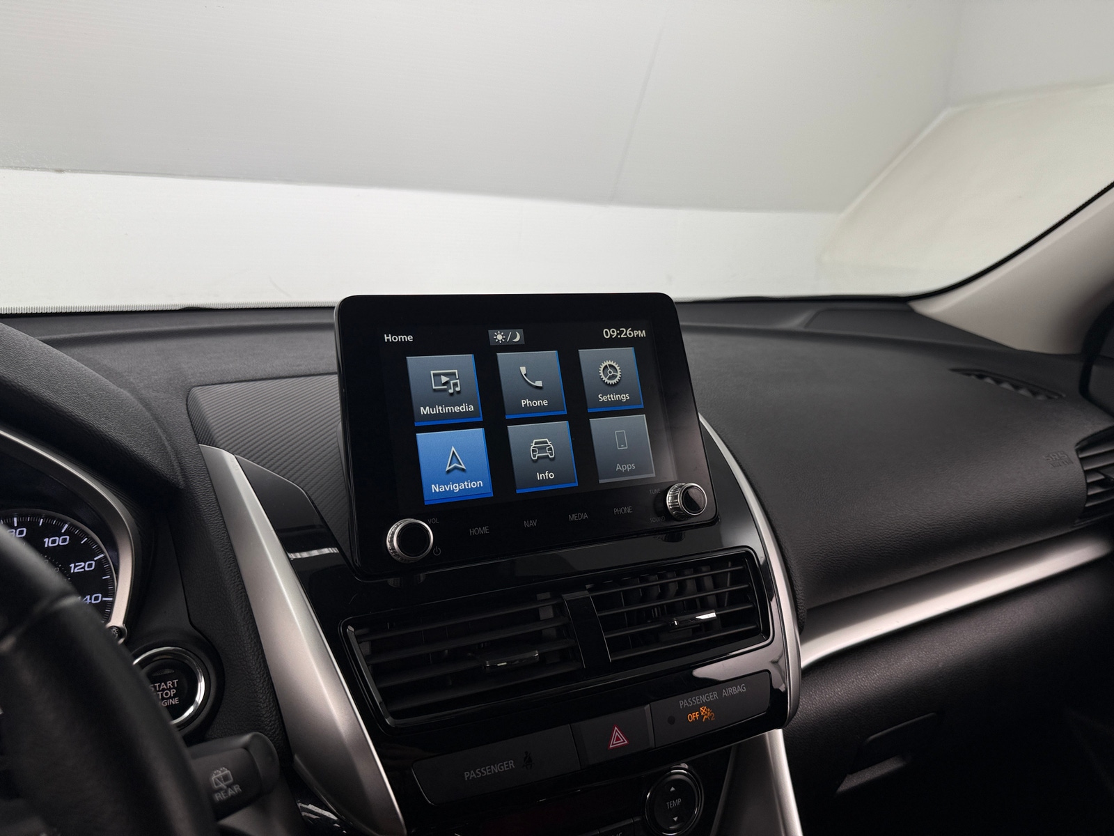 Thumbnail: 2024 Mitsubishi Eclipse Cross - 4