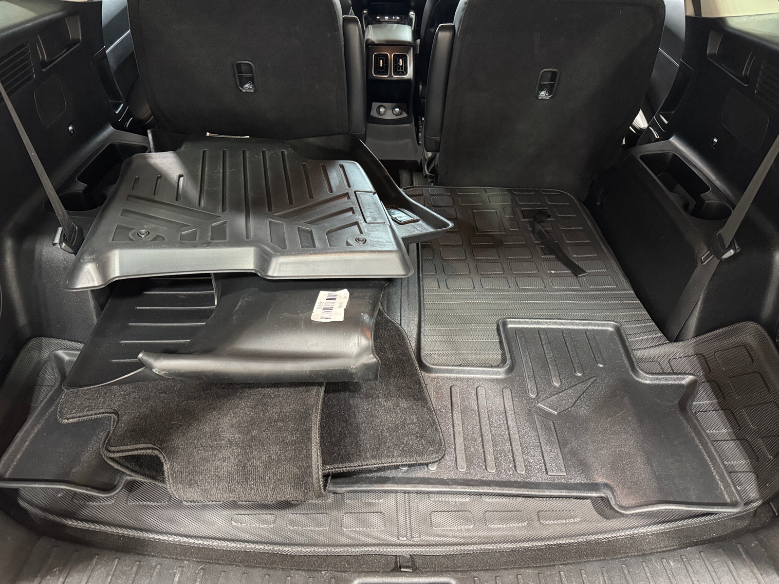 Thumbnail: 2023 Kia Sorento - 6