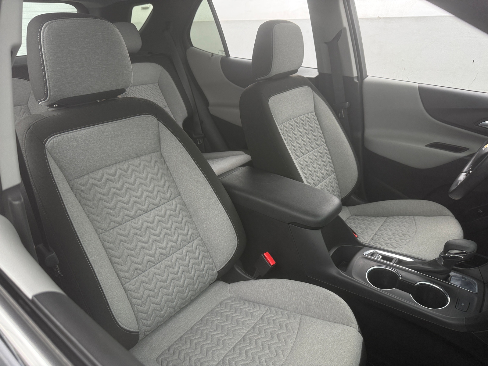 Thumbnail: 2022 Chevrolet Equinox - 2