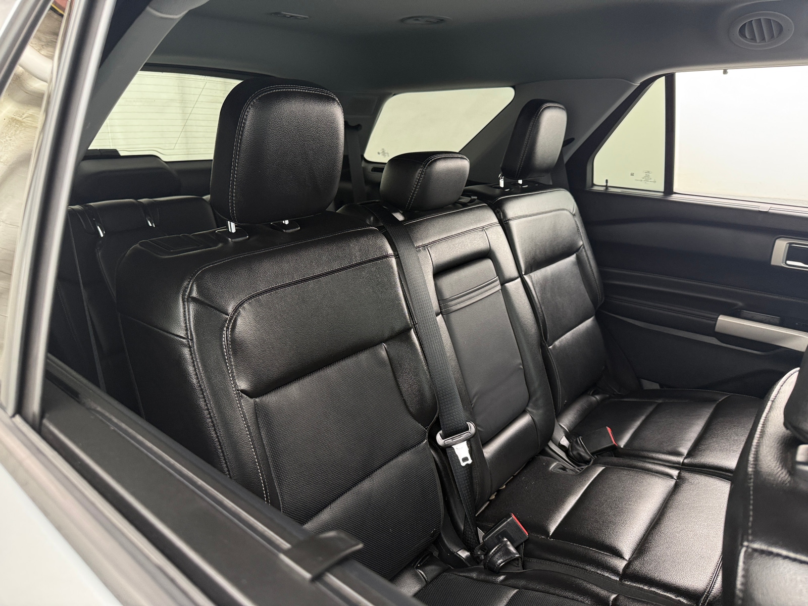 Thumbnail: 2022 Ford Explorer - 5