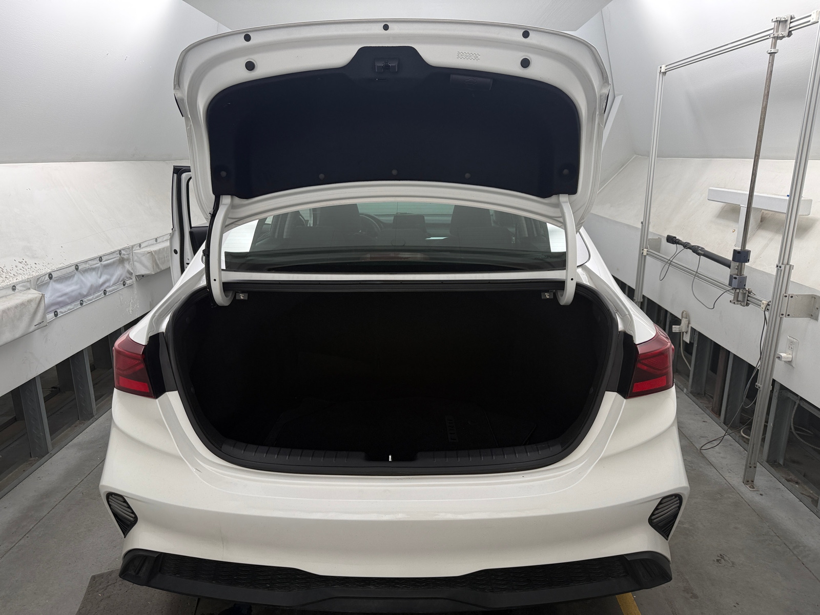 Thumbnail: 2024 Kia Forte - 7