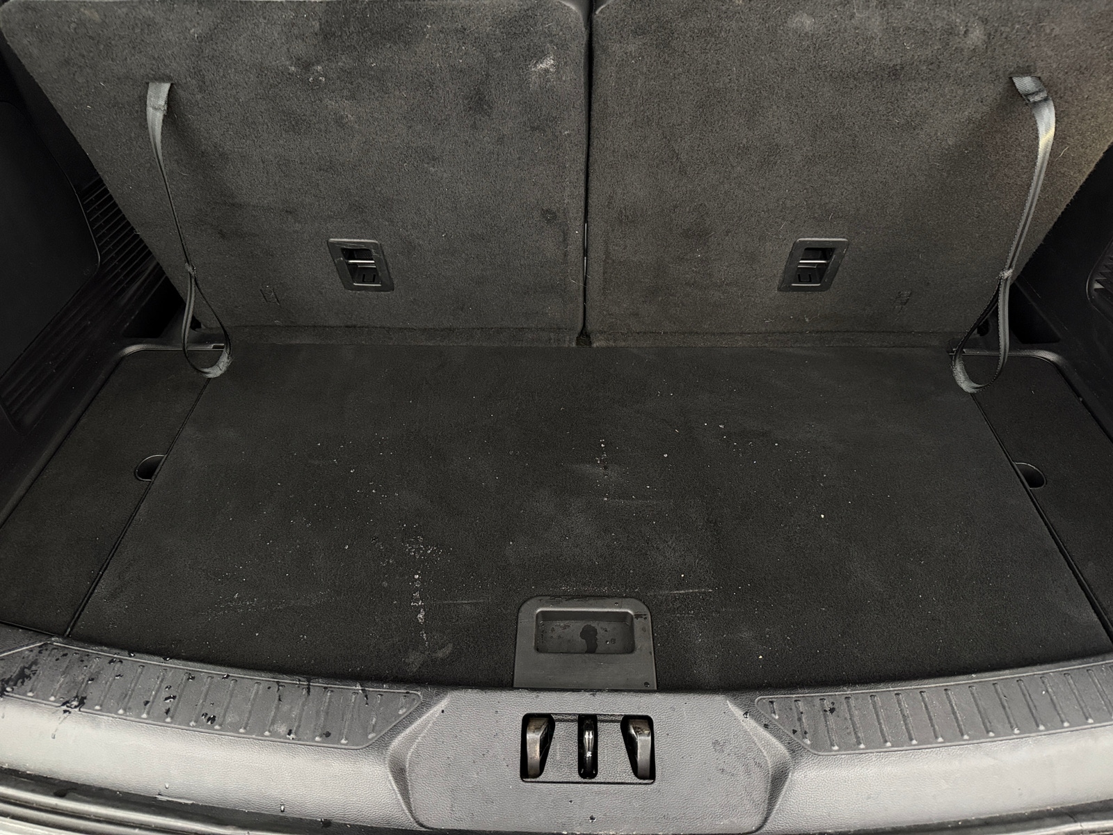 Thumbnail: 2022 Ford Explorer - 7