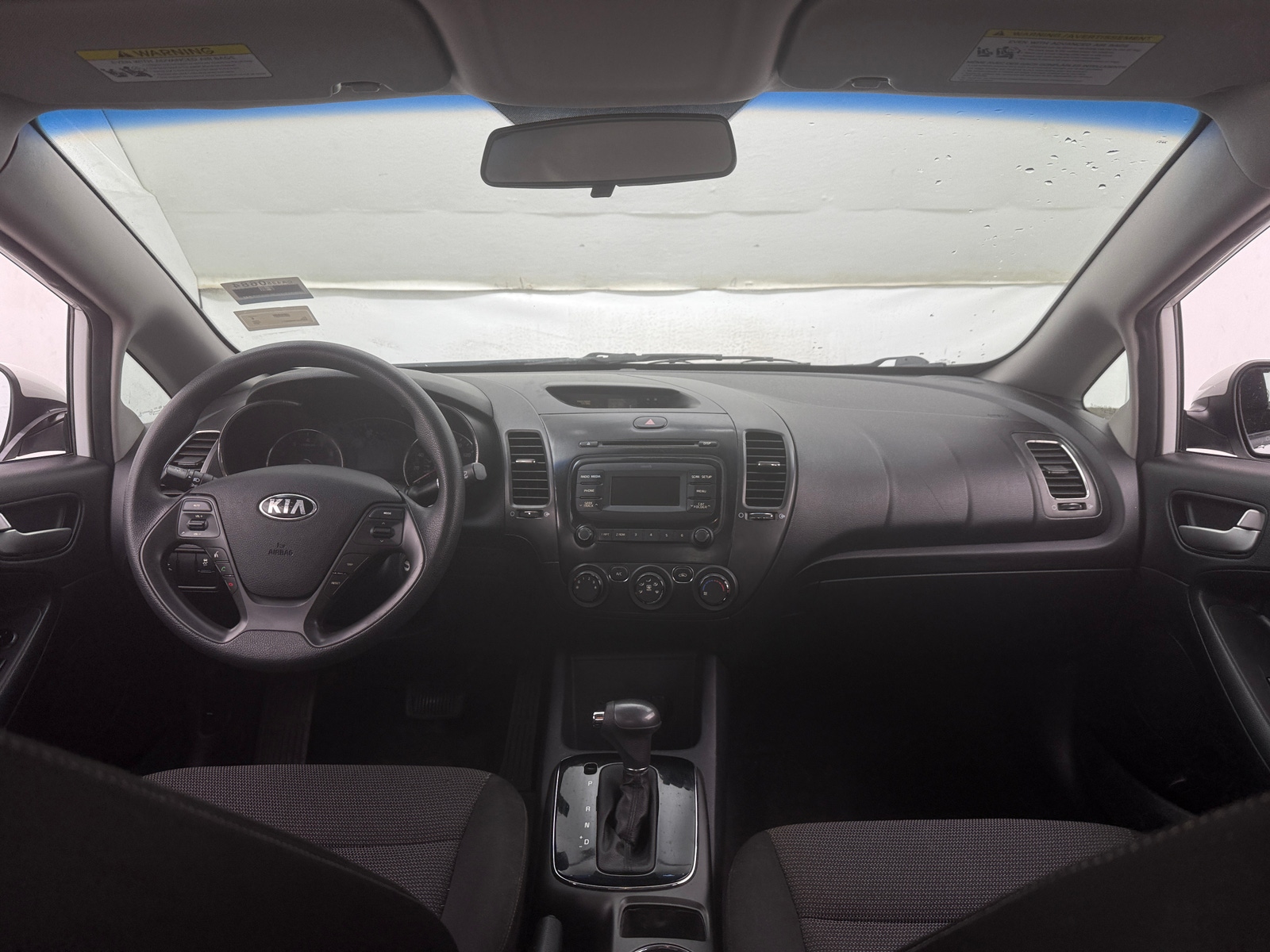 Thumbnail: 2017 Kia Forte - 3