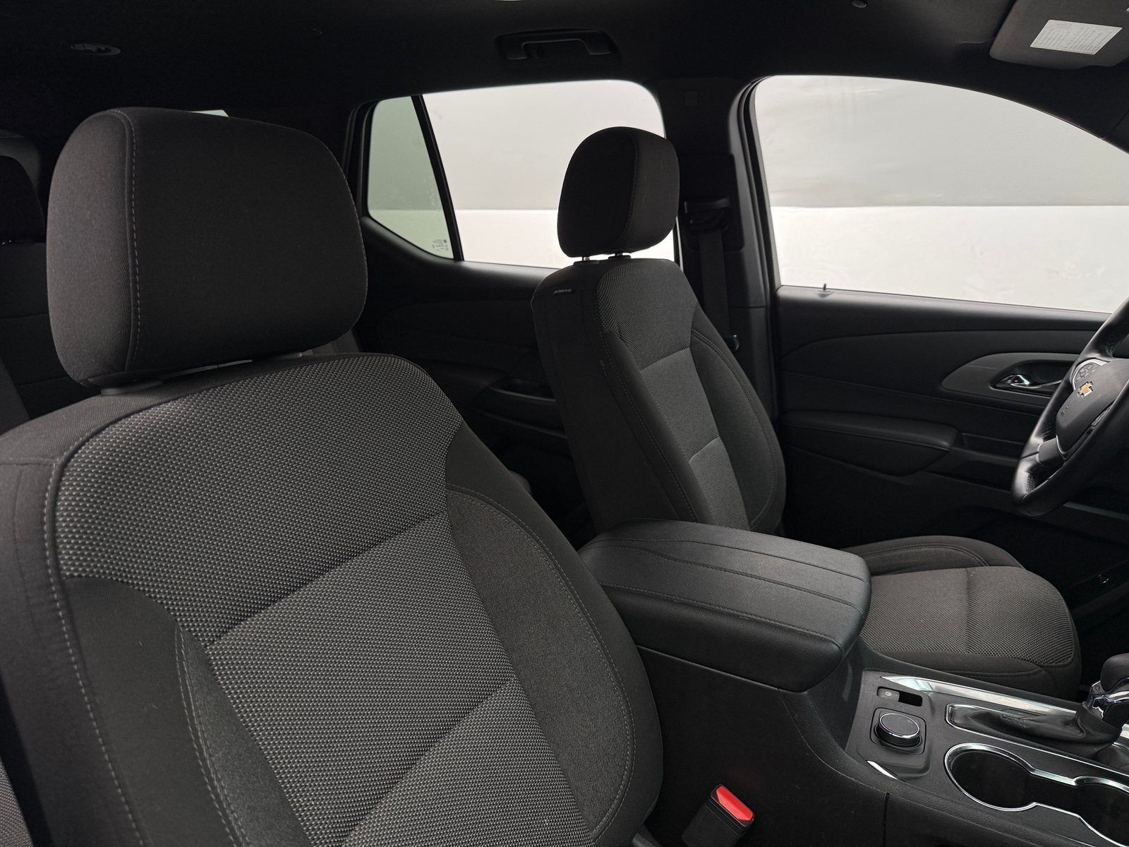 Thumbnail: 2023 Chevrolet Traverse - 2