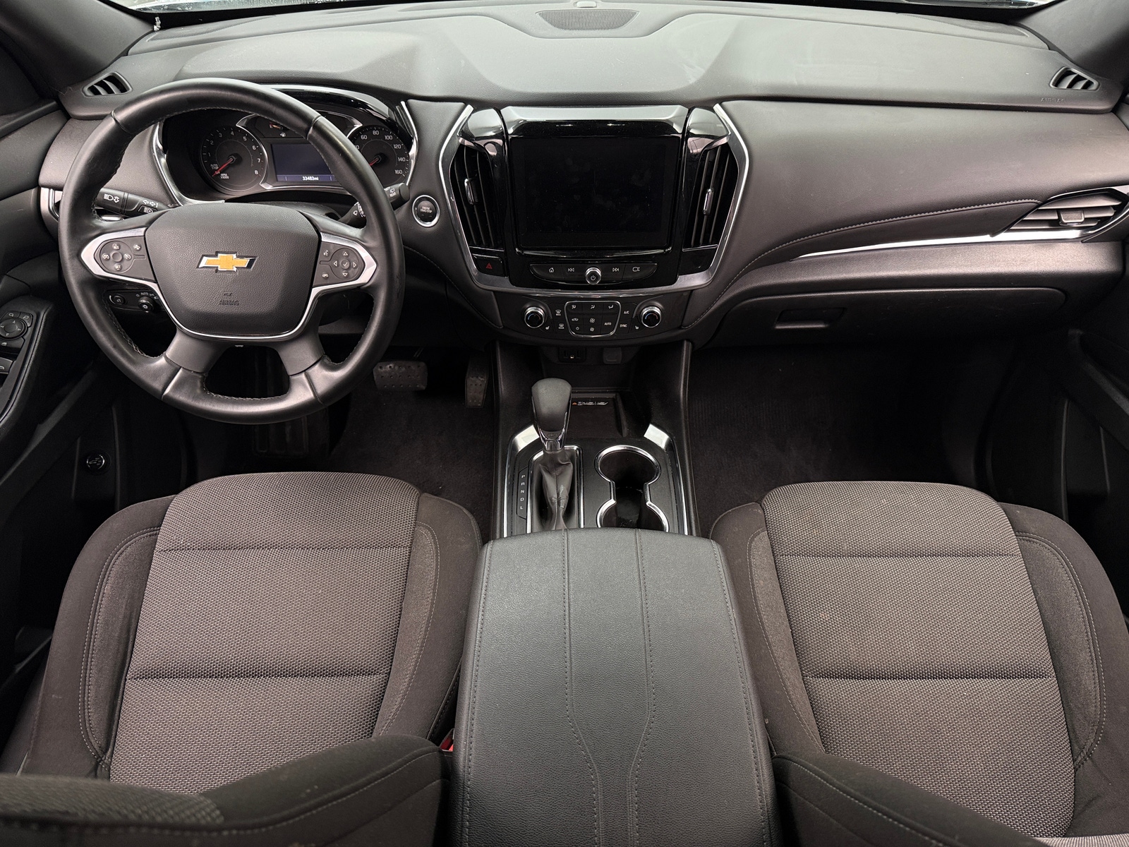 Thumbnail: 2023 Chevrolet Traverse - 3