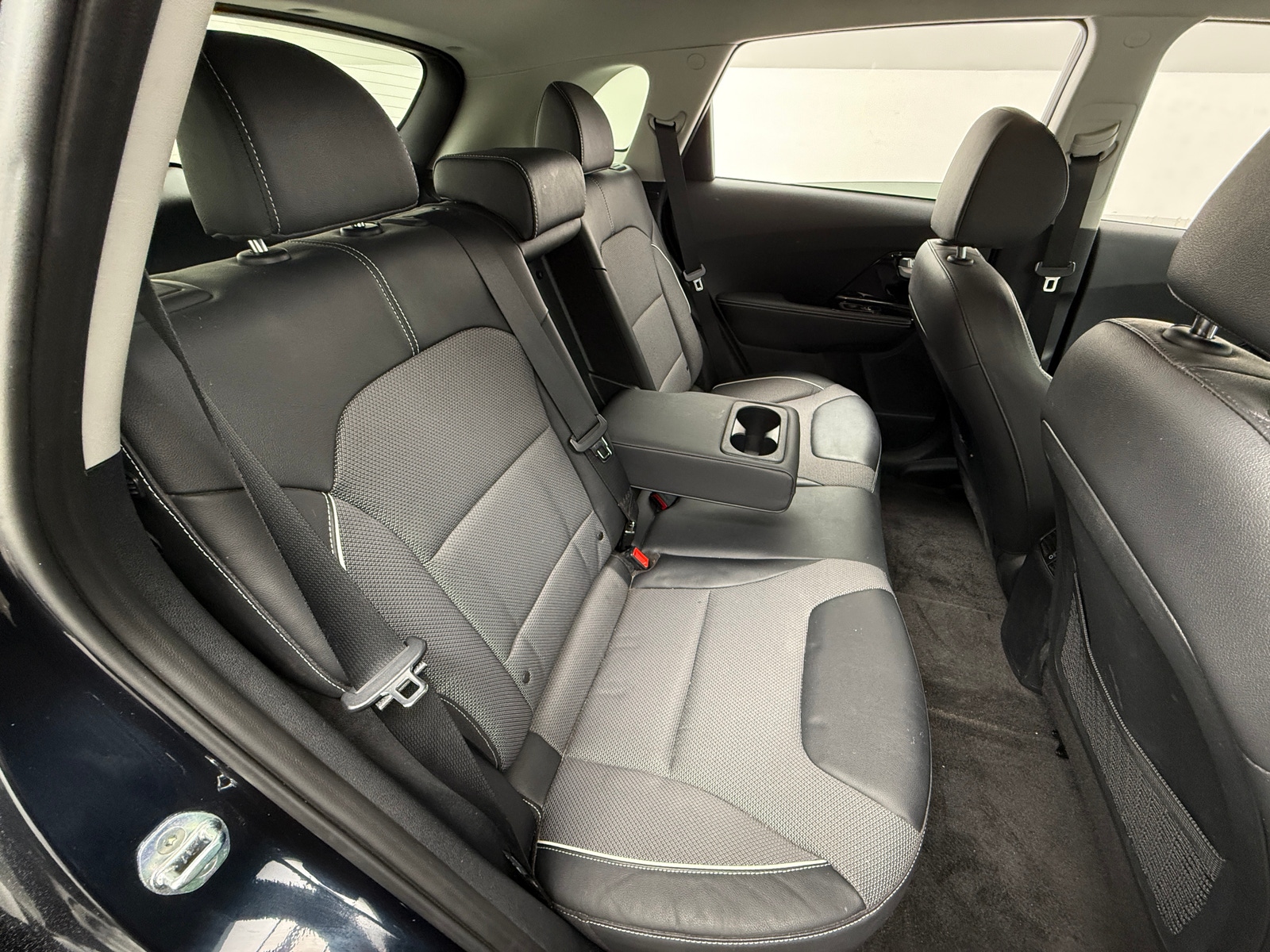 Thumbnail: 2021 Kia Niro - 5