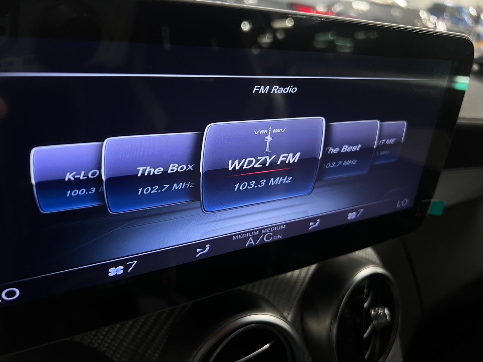 Thumbnail: 2018 Mercedes-Benz C-Class - 3