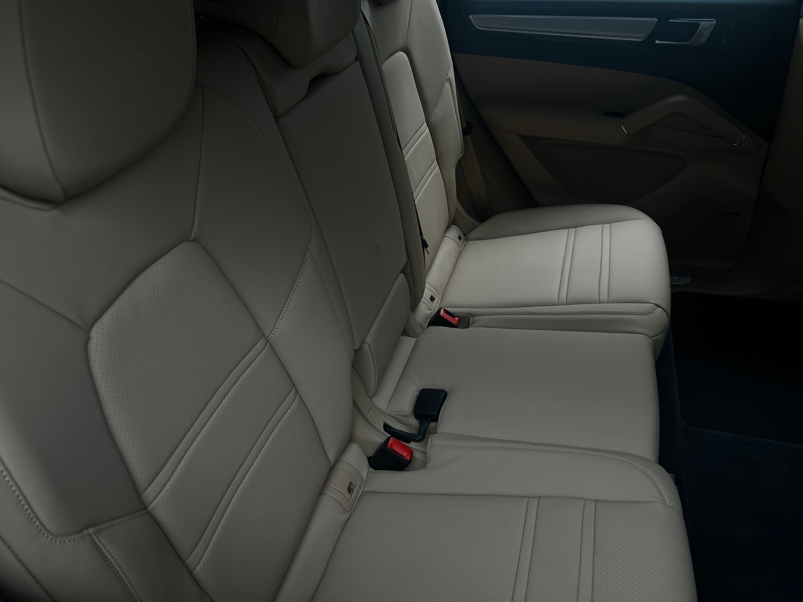 Thumbnail: 2023 Porsche Cayenne - 5