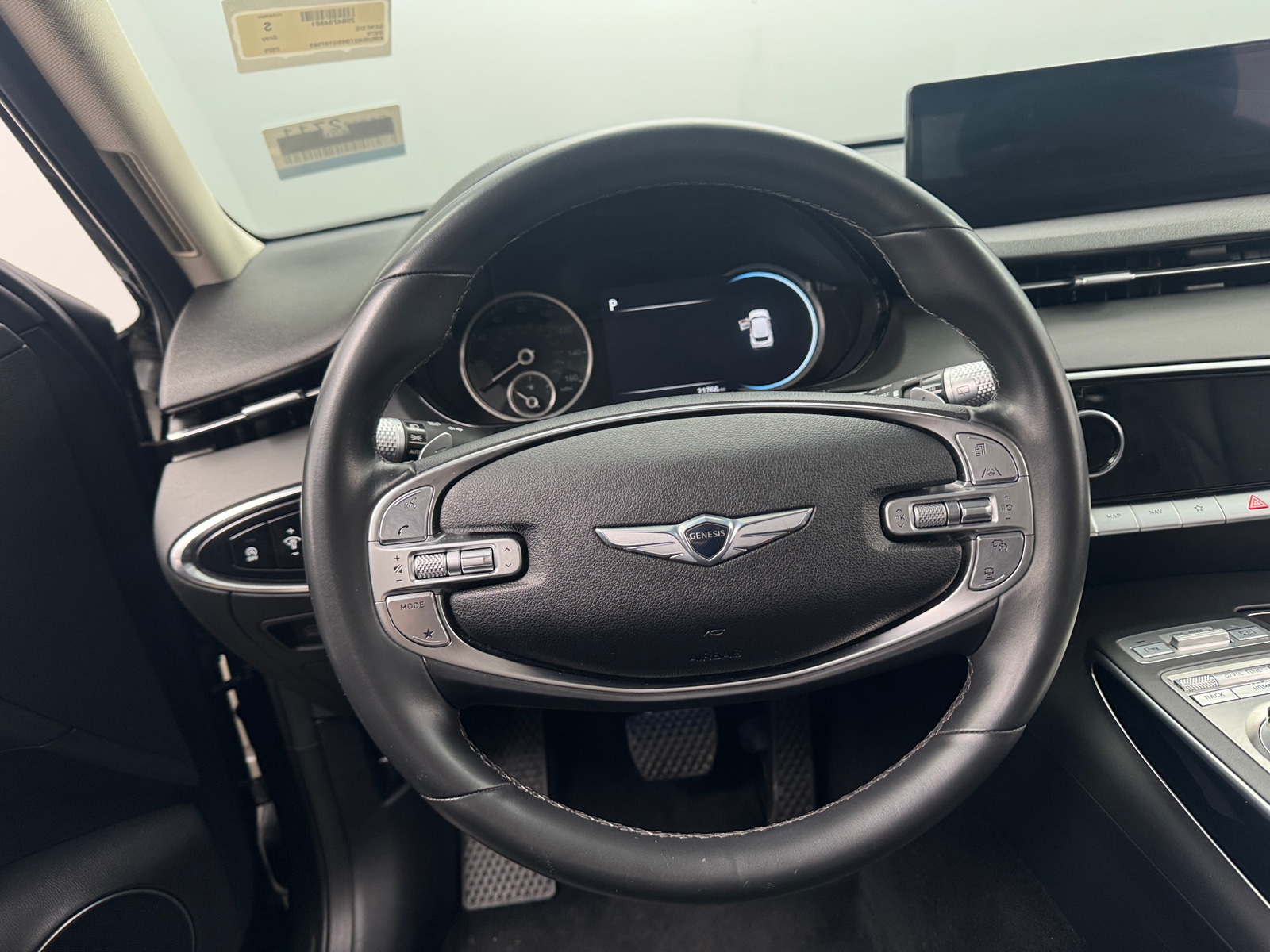 Thumbnail: 2025 Genesis GV70 - 4