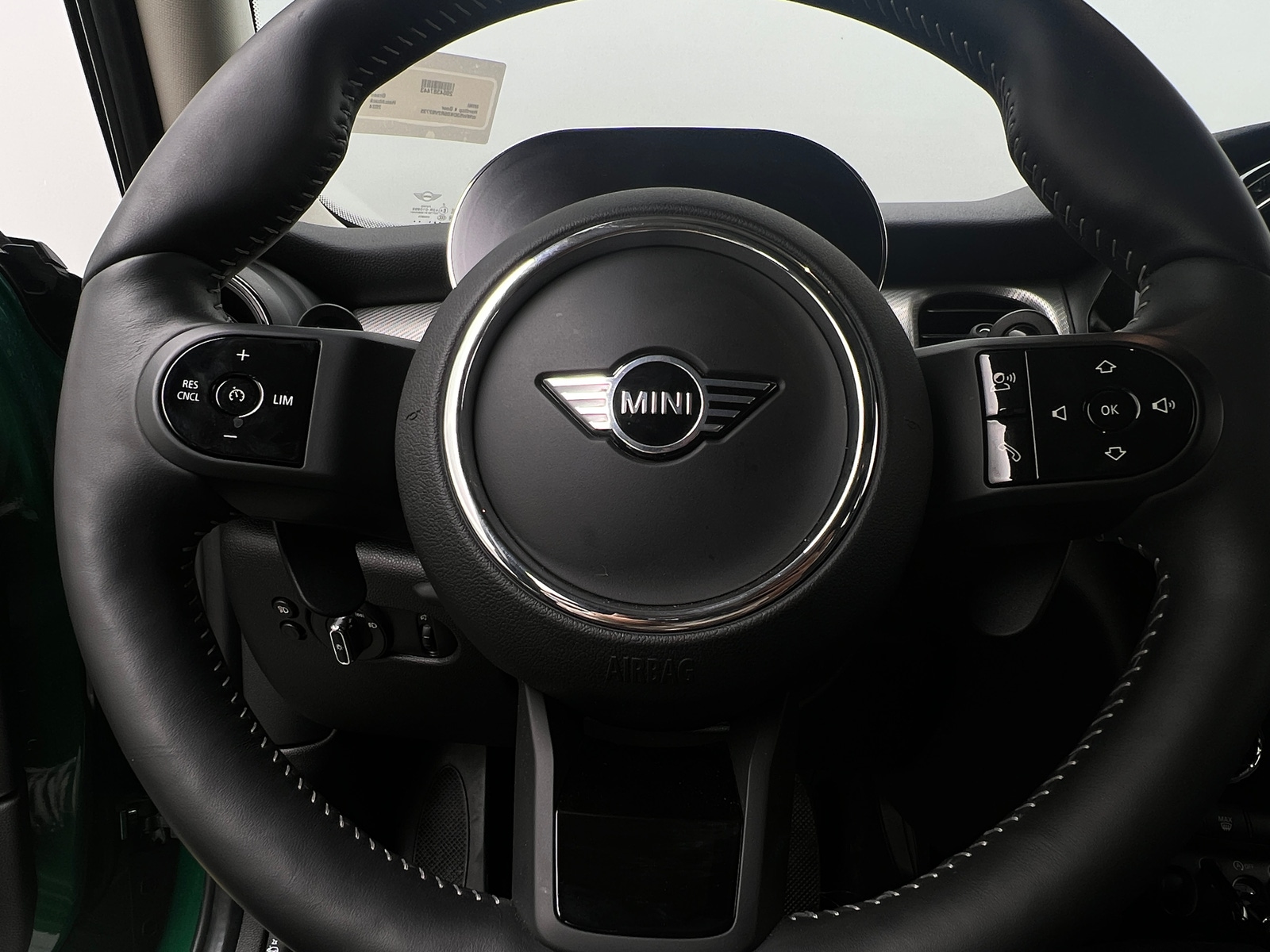 Thumbnail: 2024 MINI Cooper Hardtop - 4