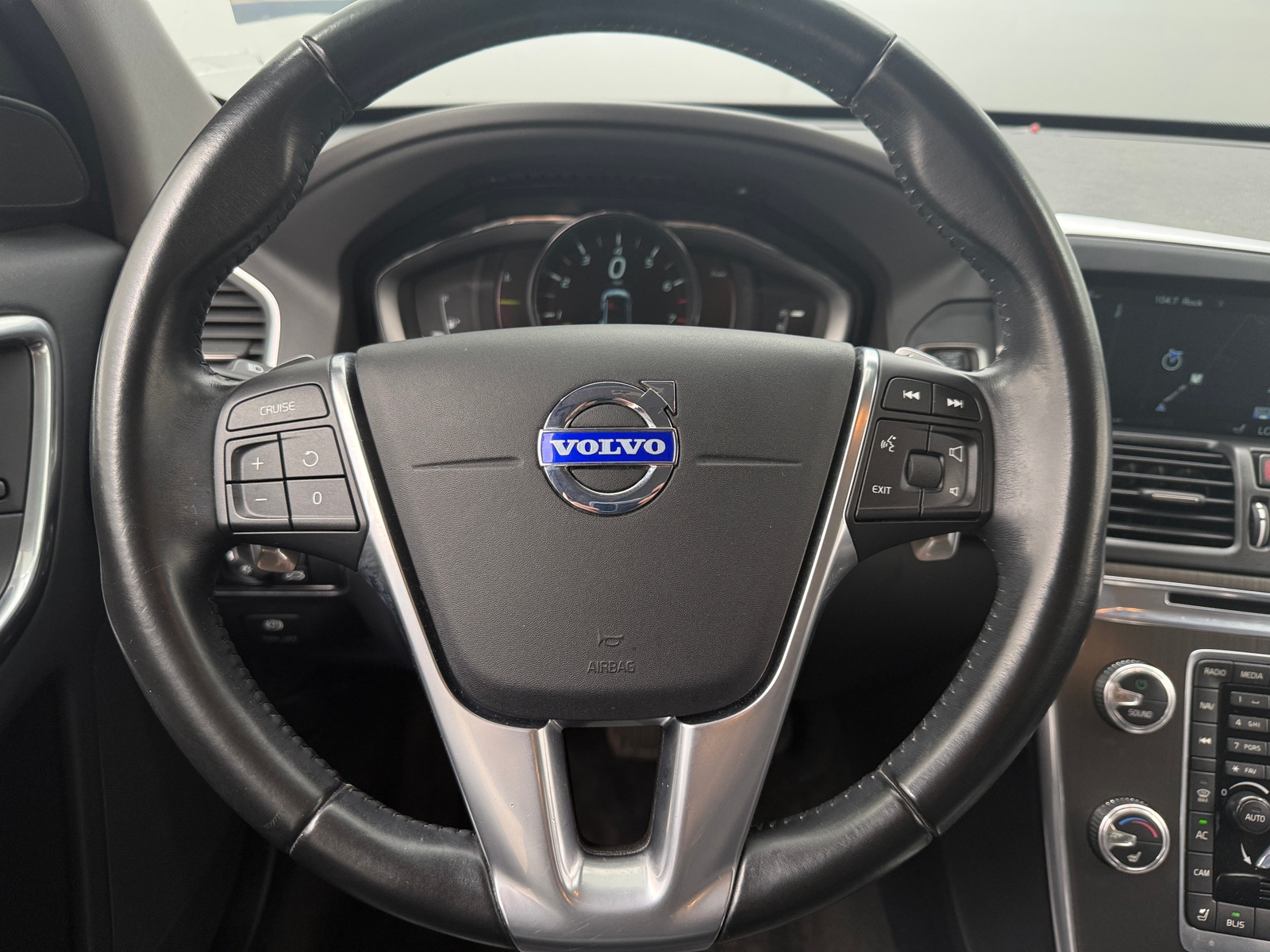 Thumbnail: 2015 Volvo XC60 - 4