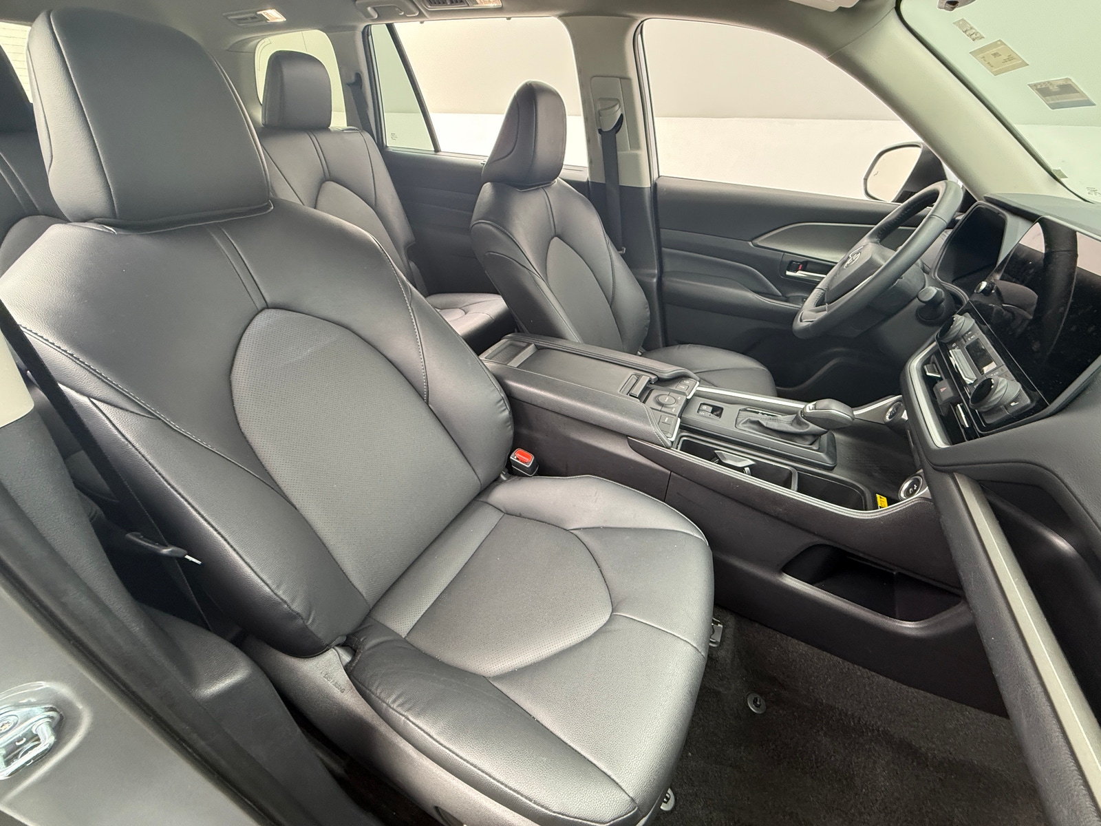 Thumbnail: 2025 Toyota Grand Highlander - 2