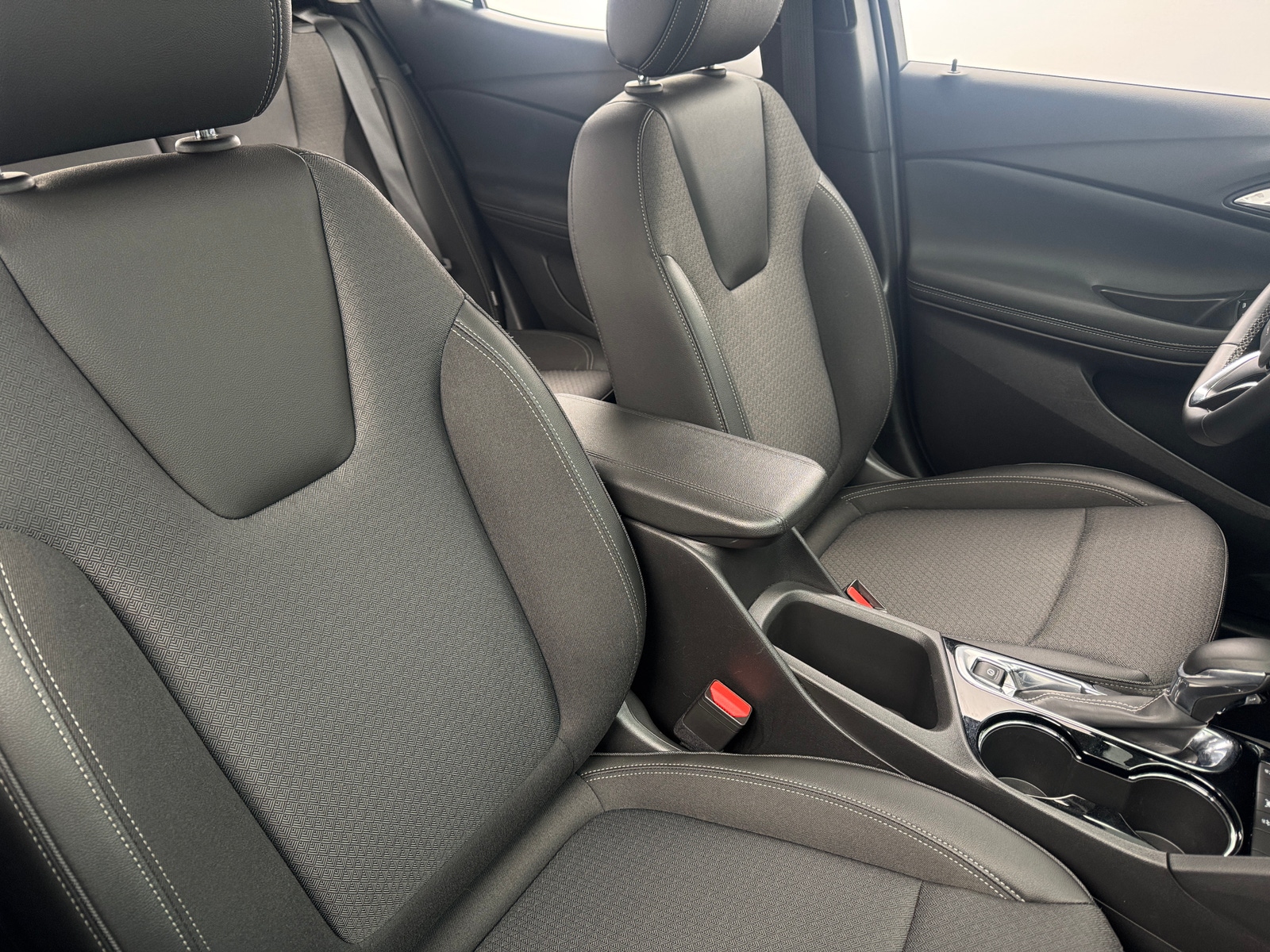 Thumbnail: 2025 Buick Encore GX - 2