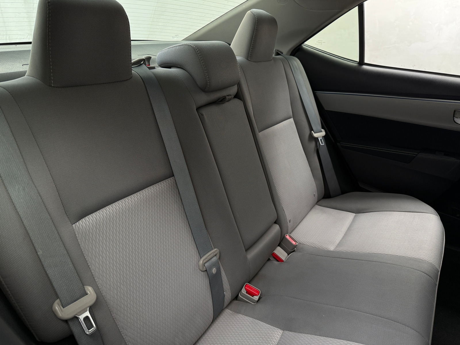 Thumbnail: 2015 Toyota Corolla - 6