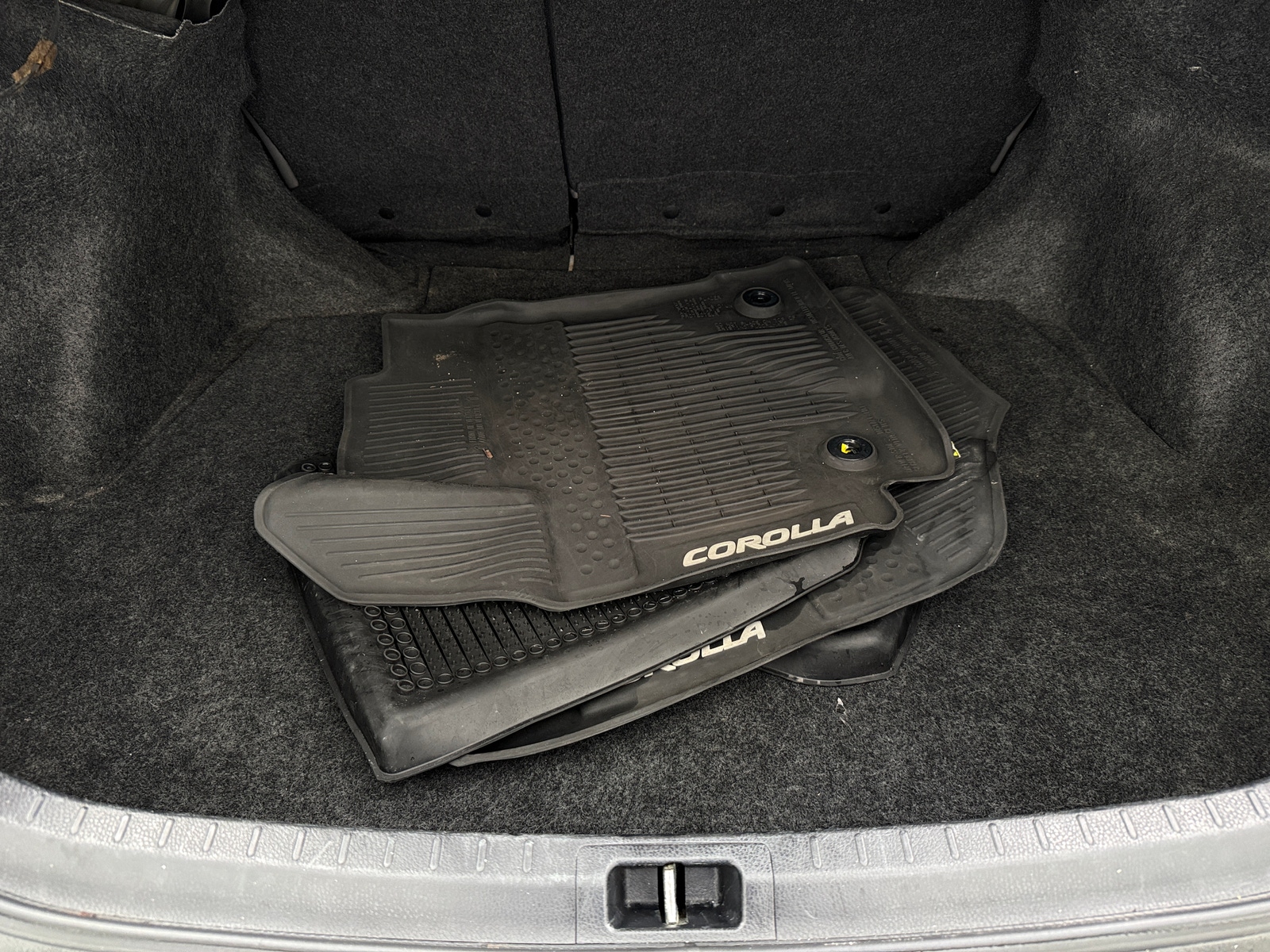 Thumbnail: 2015 Toyota Corolla - 7