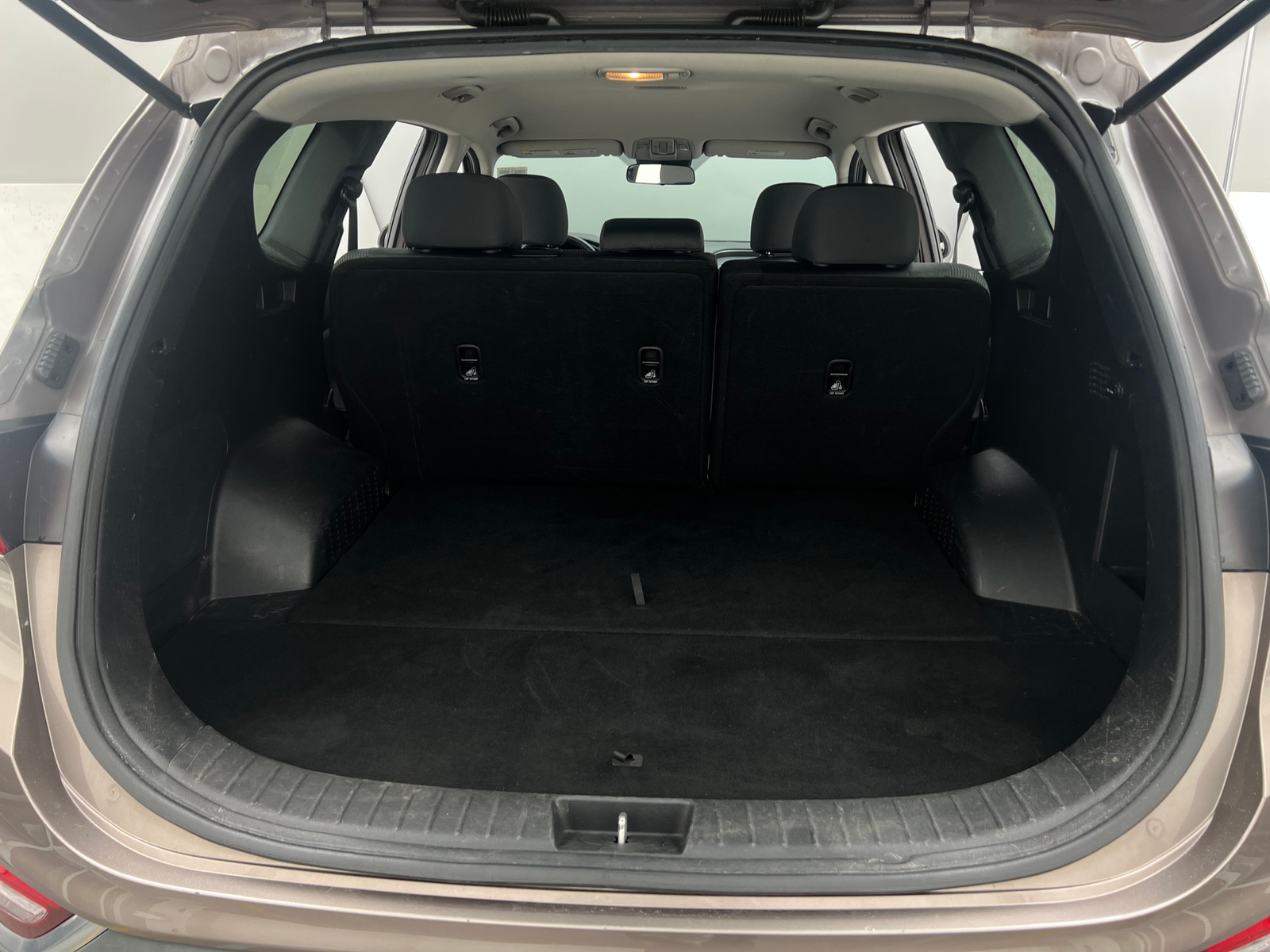 Thumbnail: 2019 Hyundai Santa Fe - 7