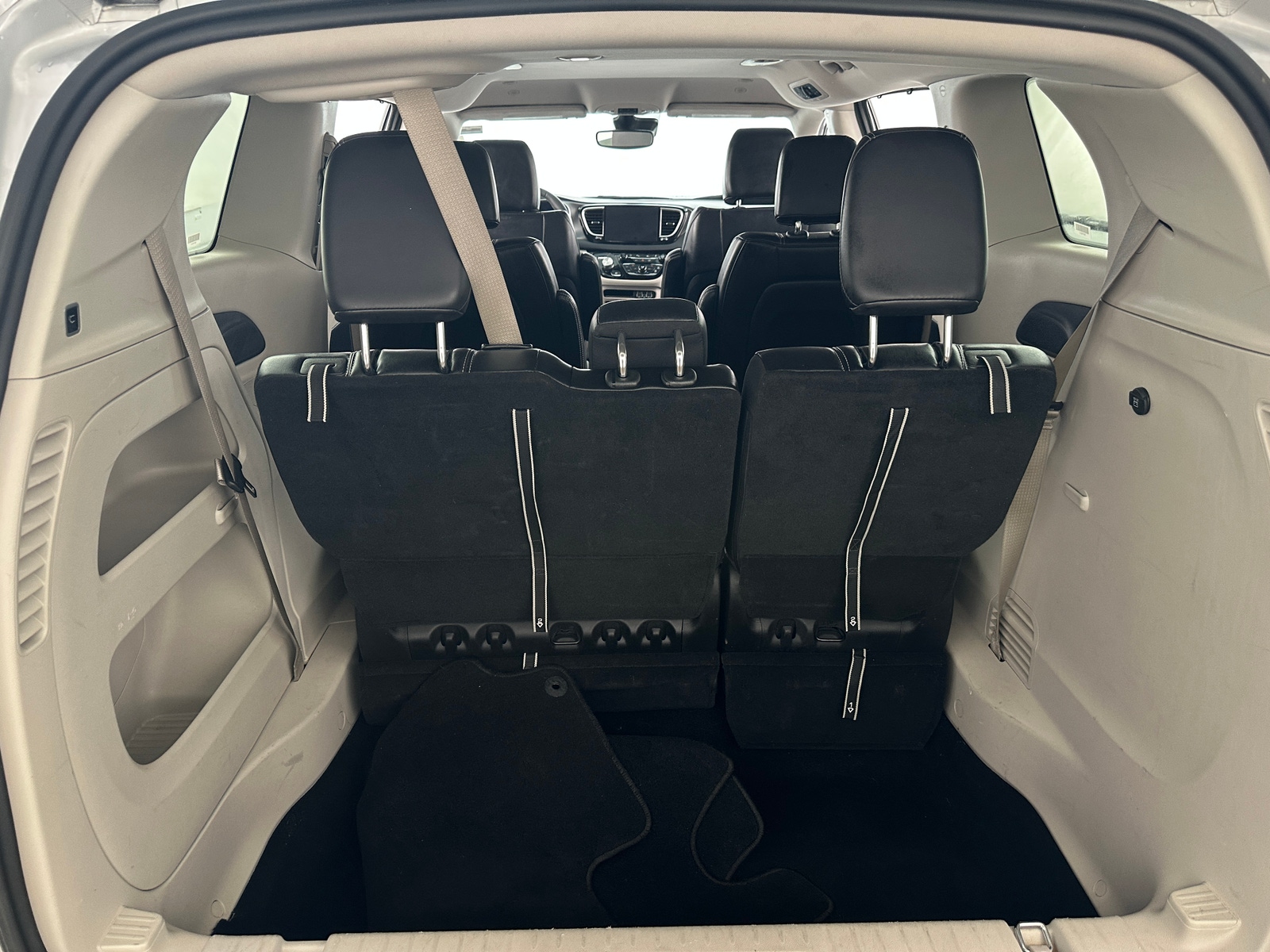 Thumbnail: 2024 Chrysler Pacifica - 7