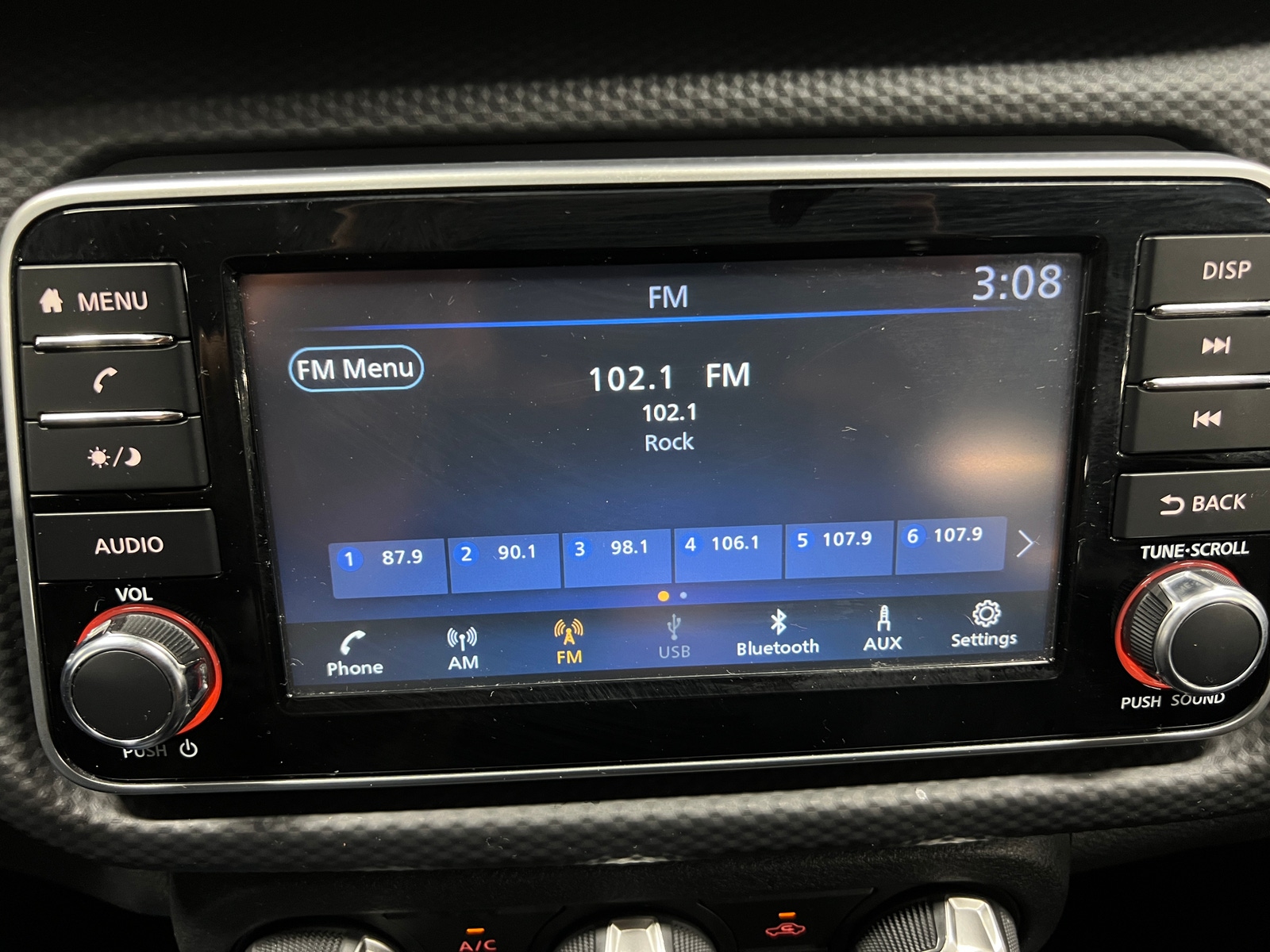 Thumbnail: 2022 Nissan Kicks - 4