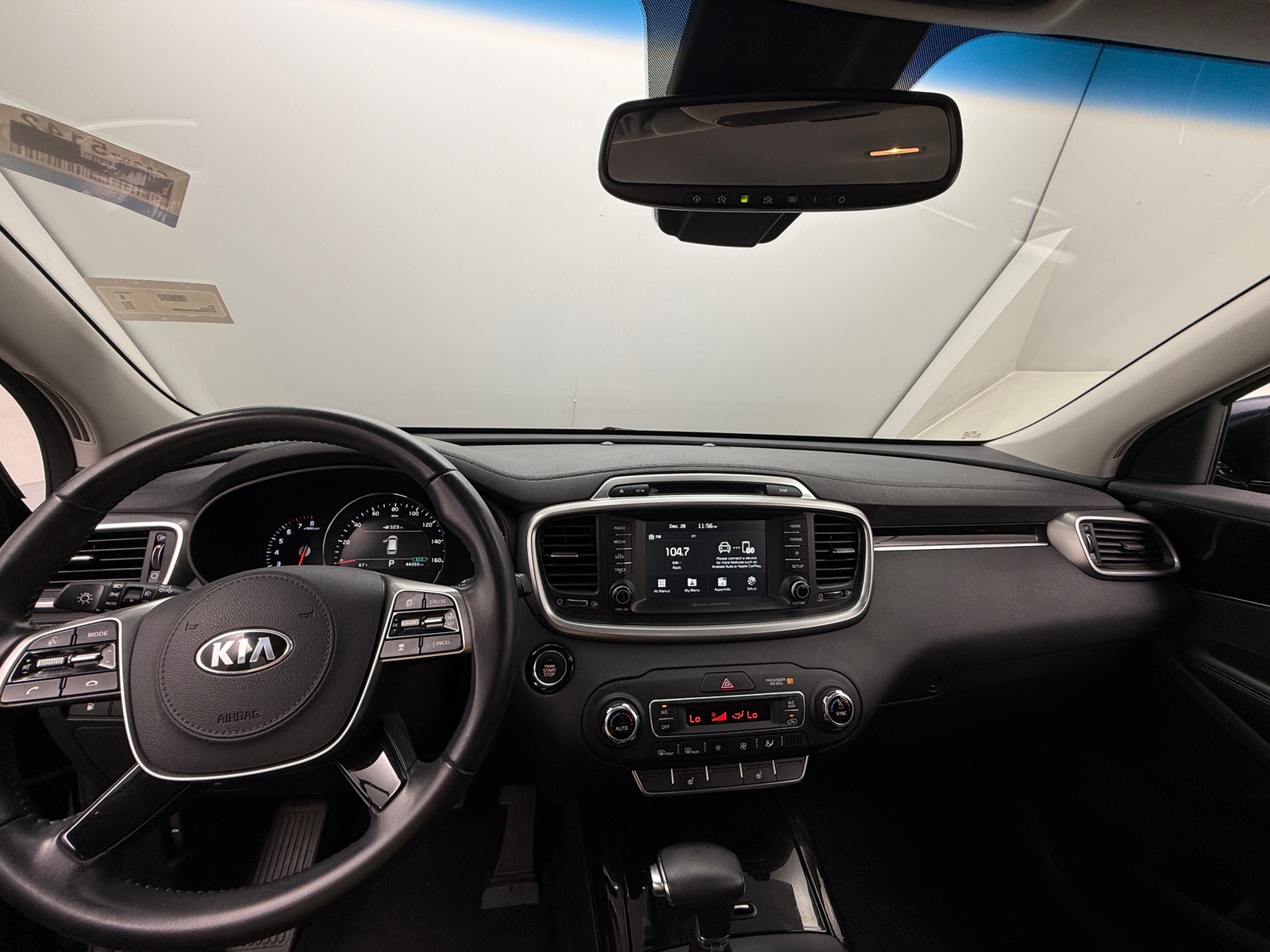 Thumbnail: 2019 Kia Sorento - 2