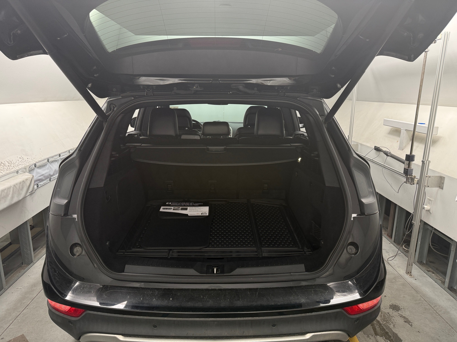 Thumbnail: 2017 Lincoln MKC - 6