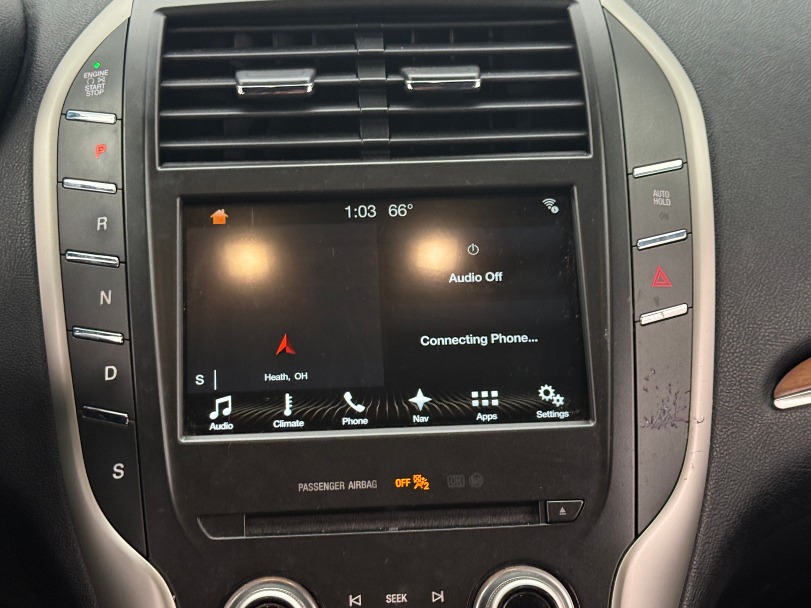 Thumbnail: 2017 Lincoln MKC - 3