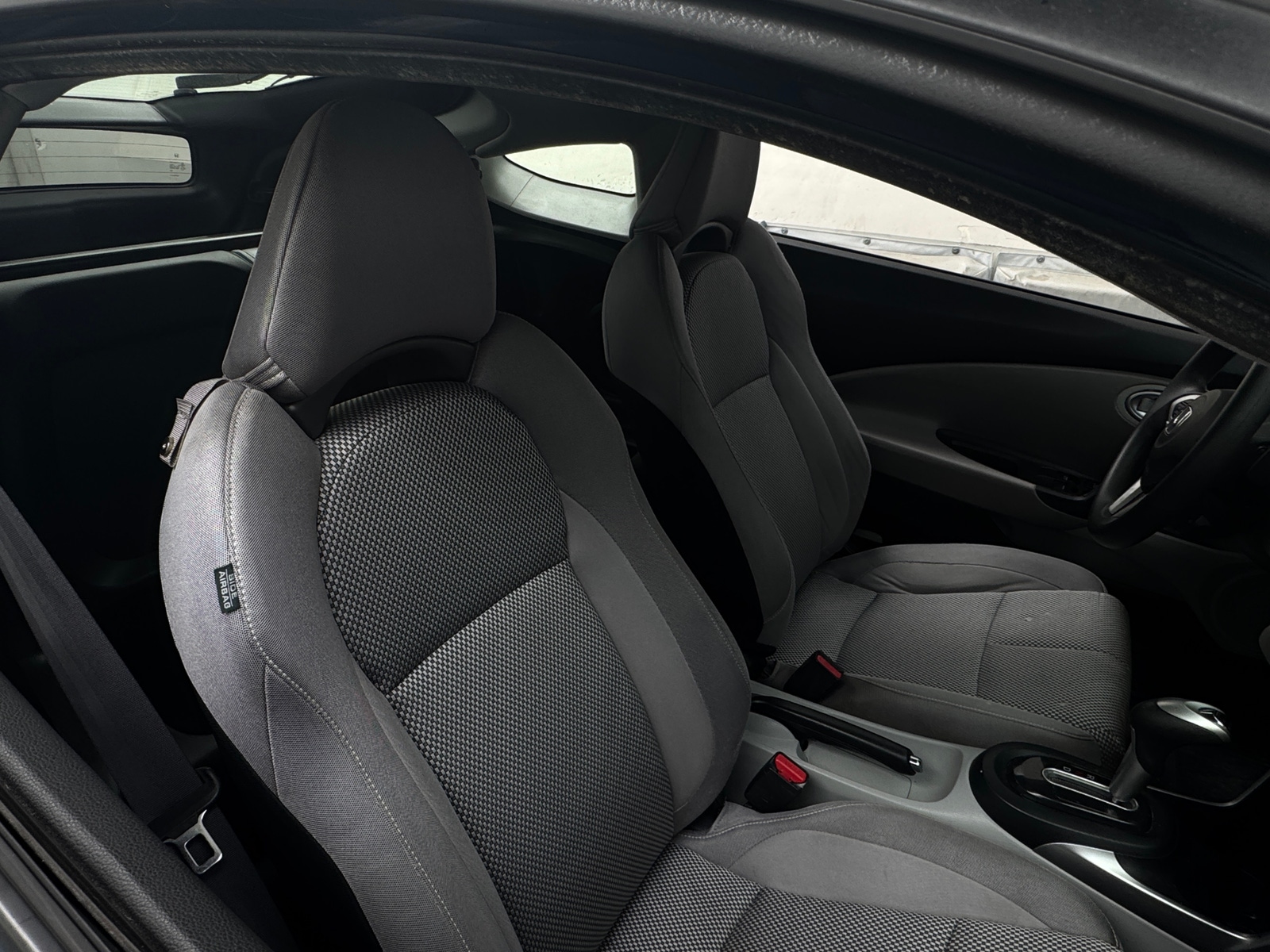 Thumbnail: 2011 Honda CR-Z - 2