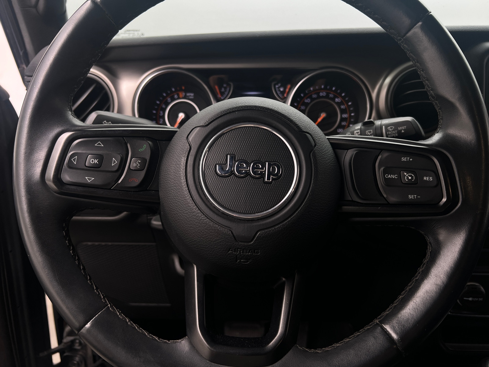 Thumbnail: 2019 Jeep Wrangler - 5