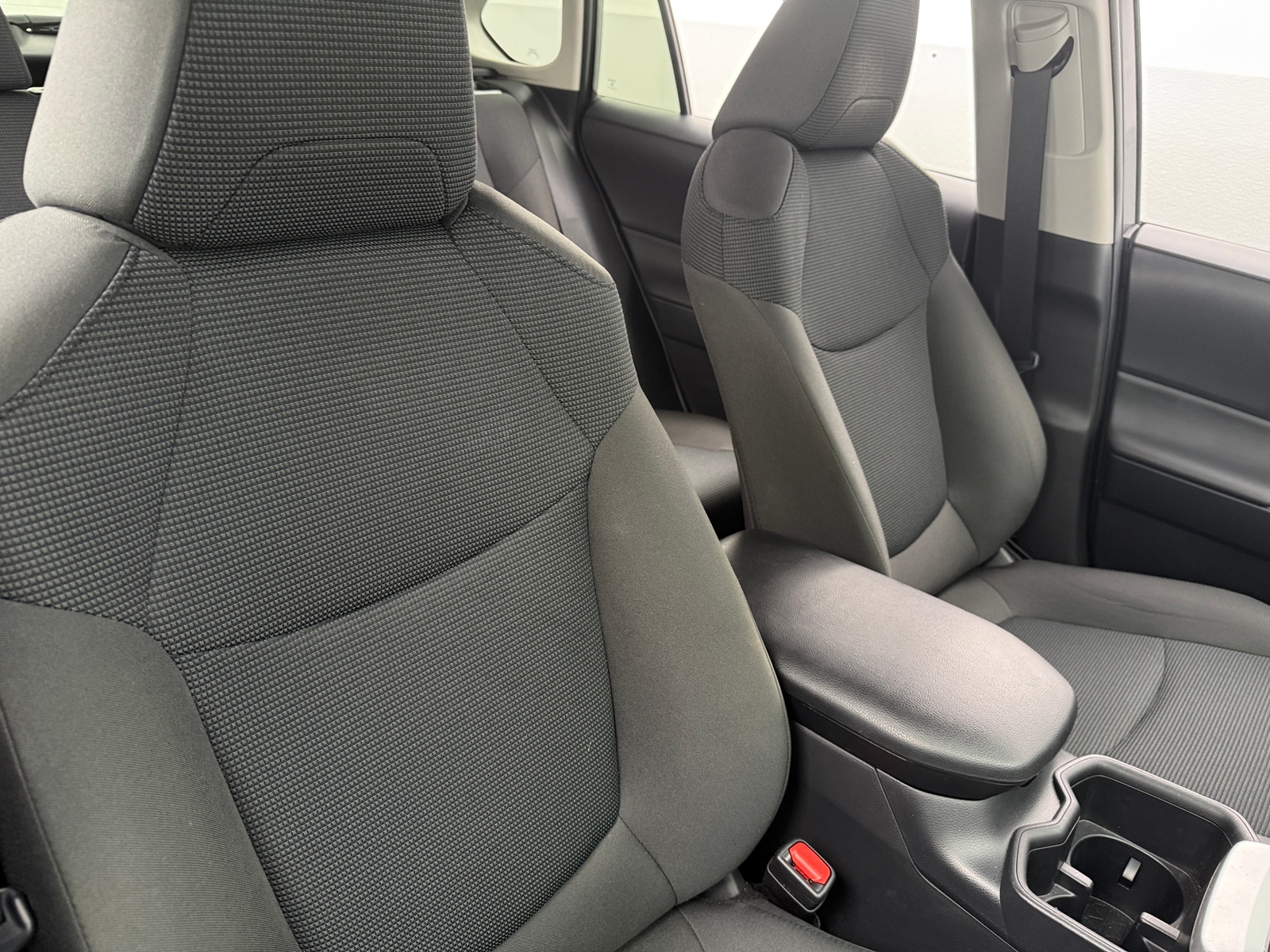 Thumbnail: 2025 Toyota RAV4 - 2