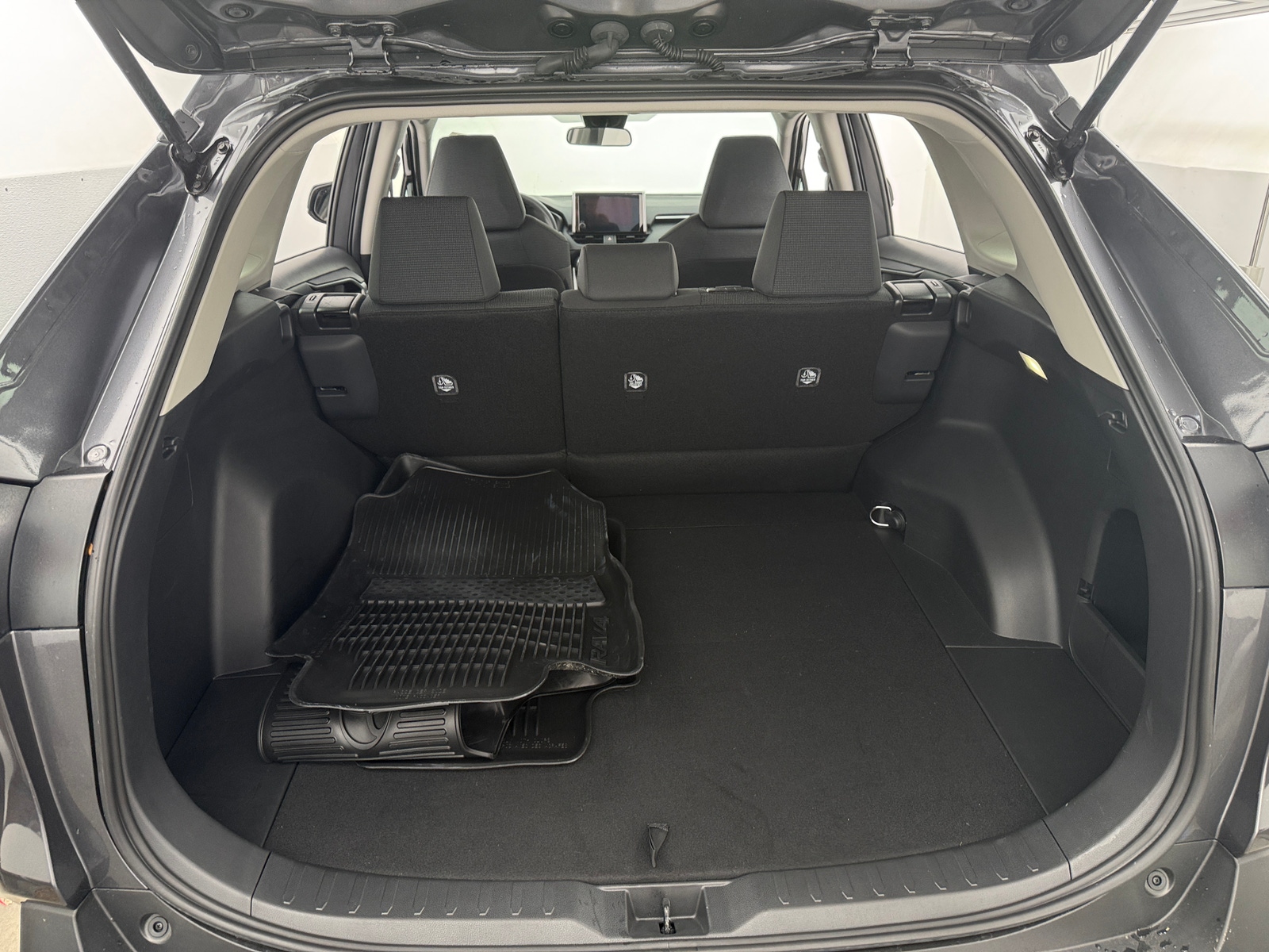 Thumbnail: 2025 Toyota RAV4 - 7