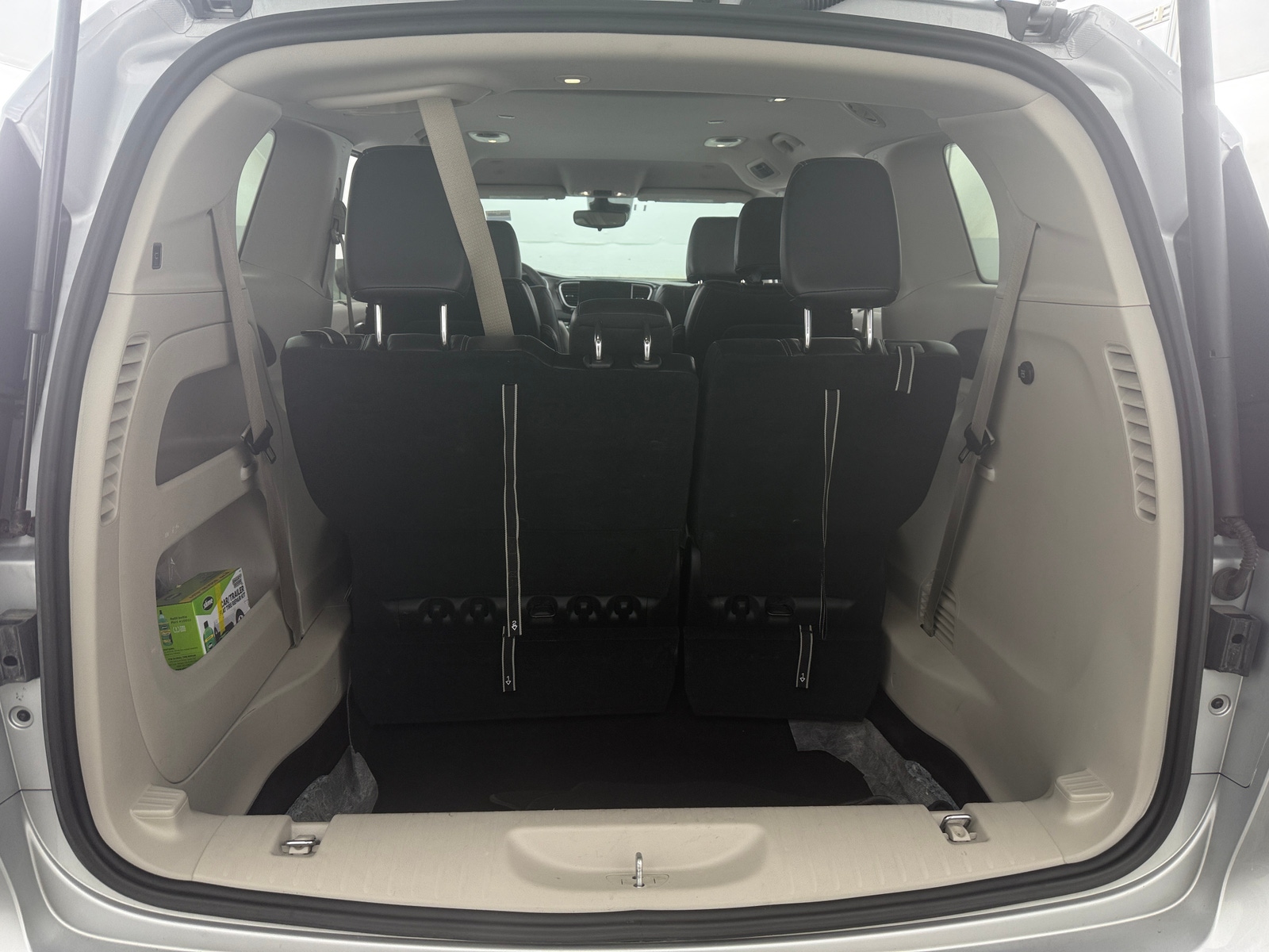 Thumbnail: 2024 Chrysler Pacifica - 6