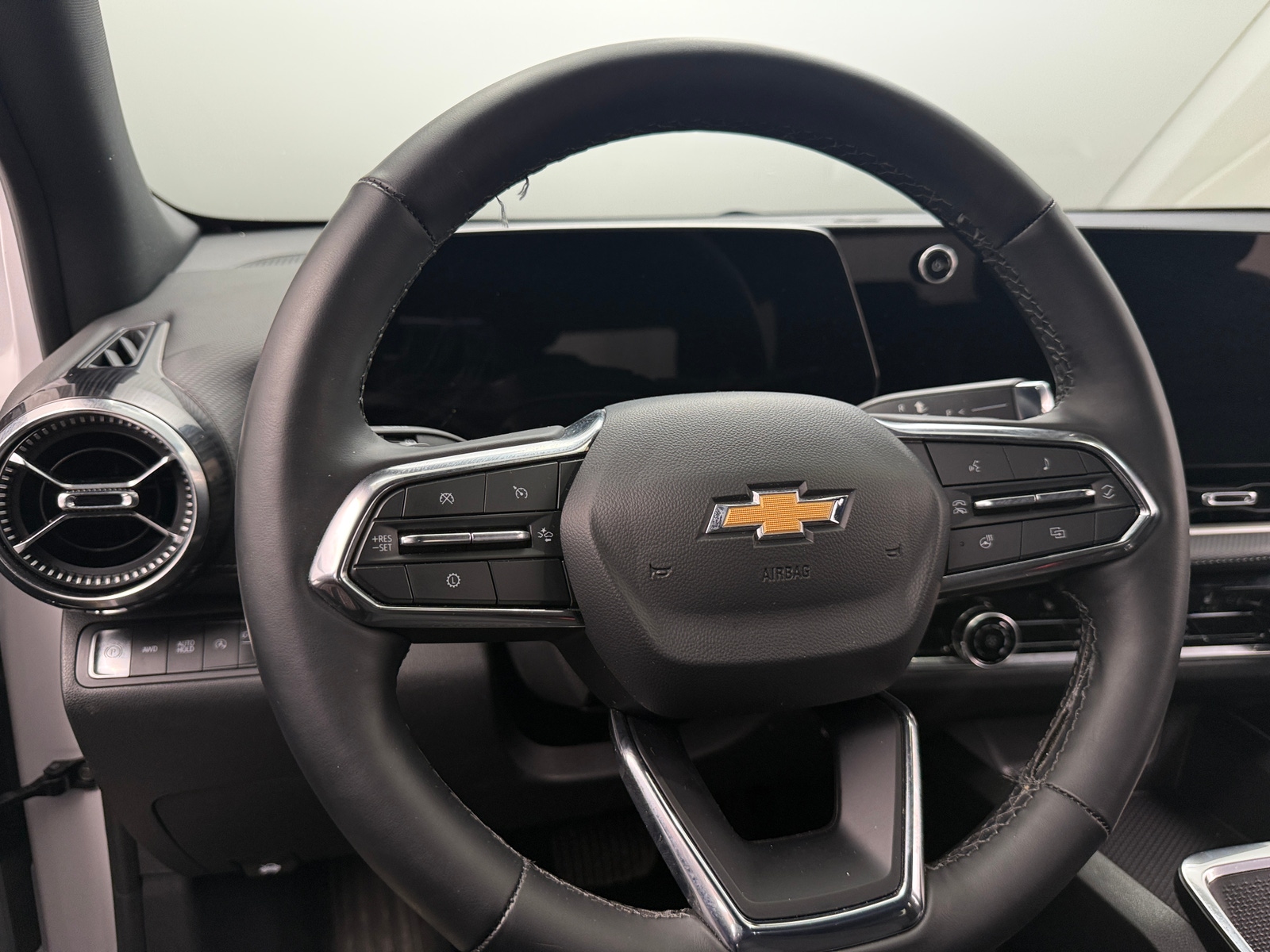 Thumbnail: 2025 Chevrolet Equinox - 5