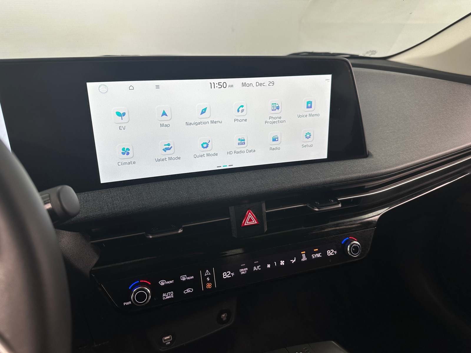 Thumbnail: 2024 Kia EV6 - 4