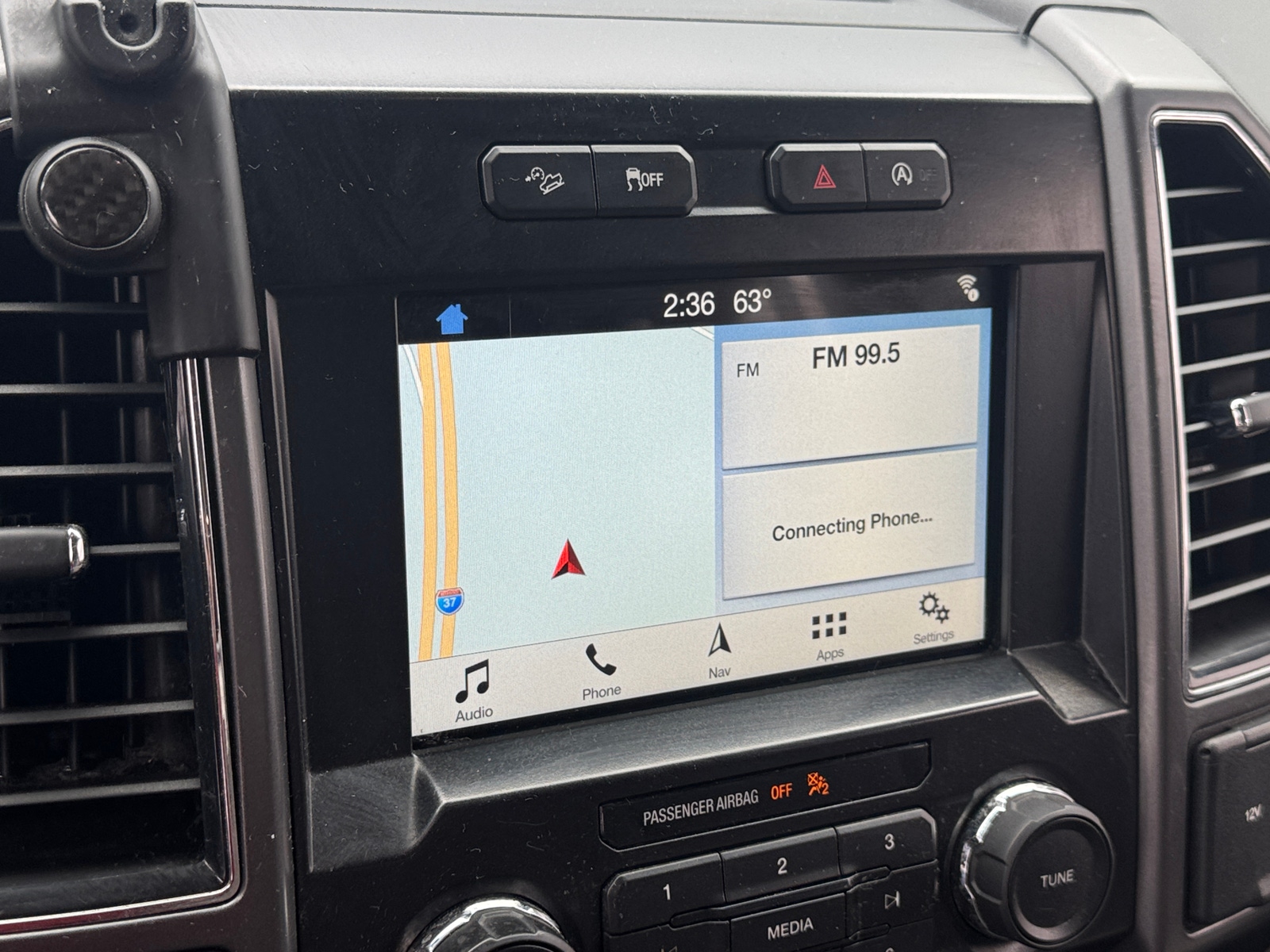 Thumbnail: 2017 Ford Econoline - 4