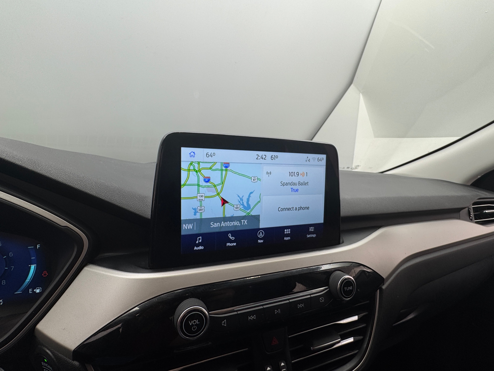 Thumbnail: 2022 Ford Escape - 3